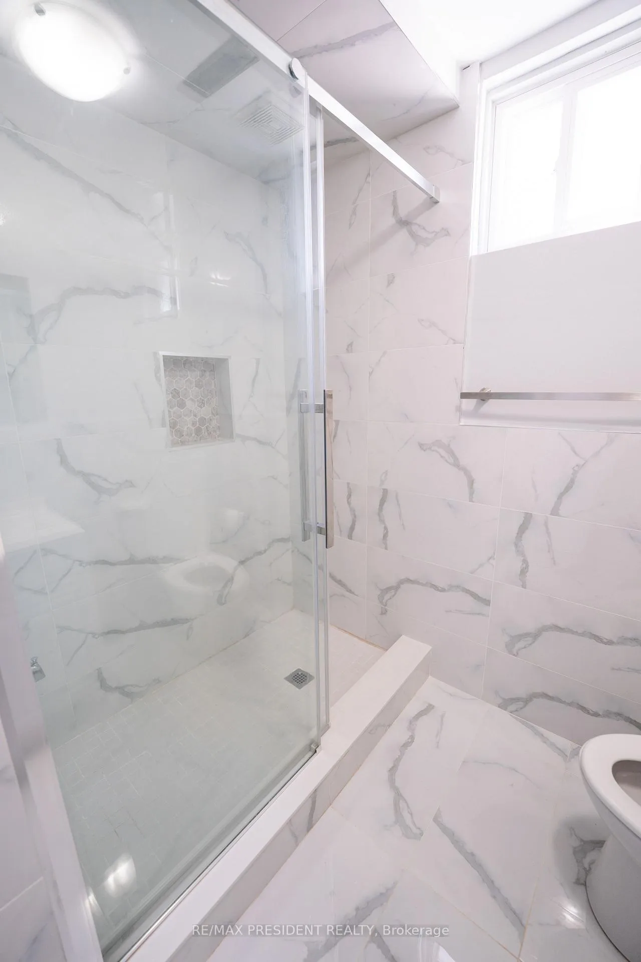 Photo 30 of 233 Rutherford Road N, Brampton, Madoc — HOMEH