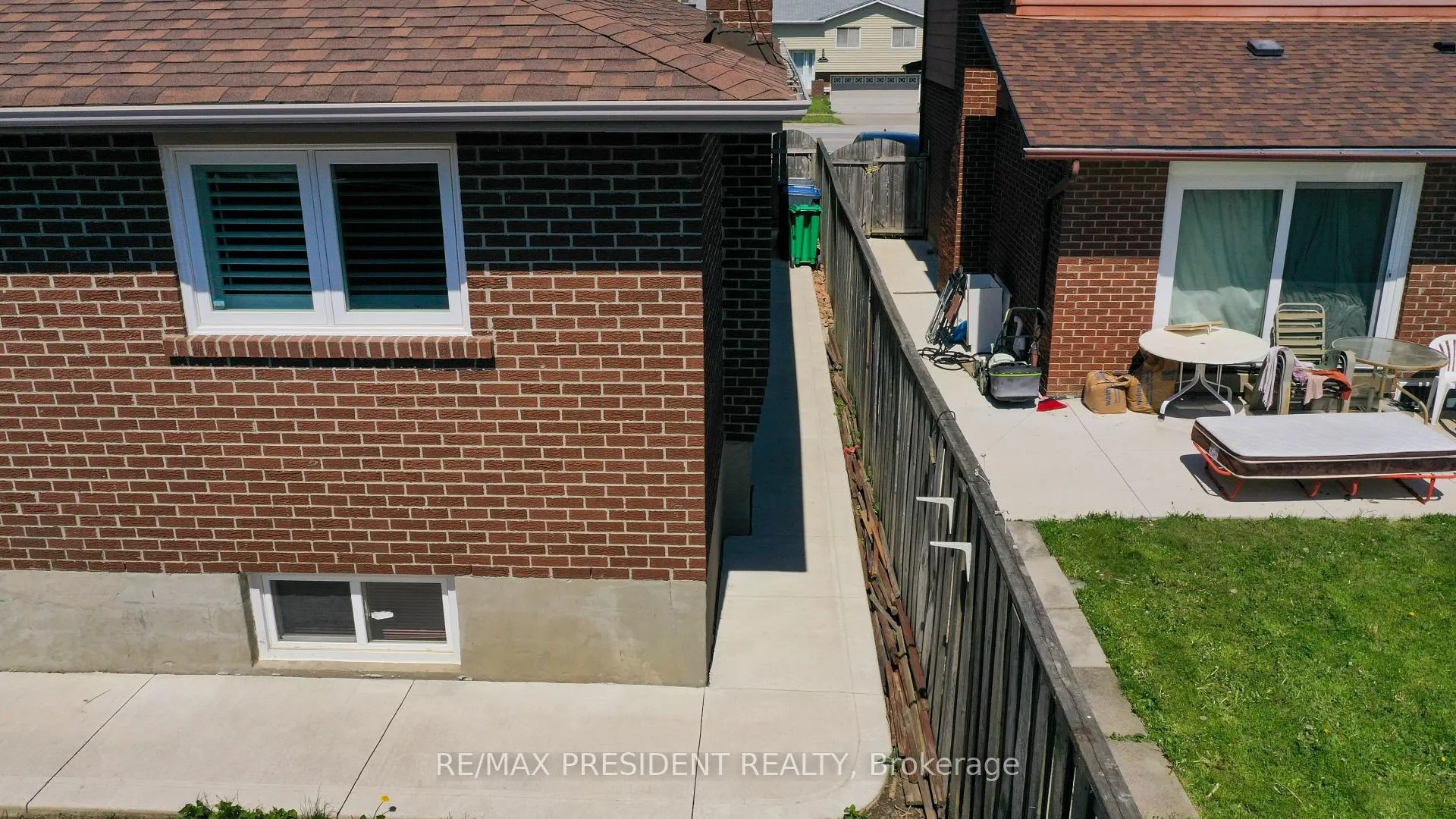 Photo 42 of 233 Rutherford Road N, Brampton, Madoc — HOMEH