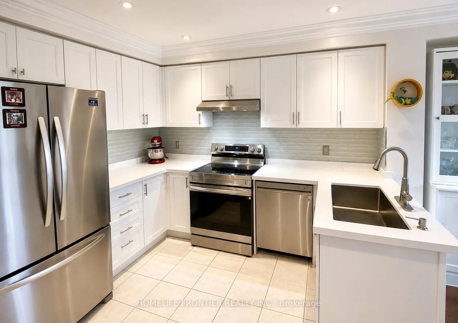 Photo 16 of 153 Purcell Crescent, Vaughan, Maple — HOMEH