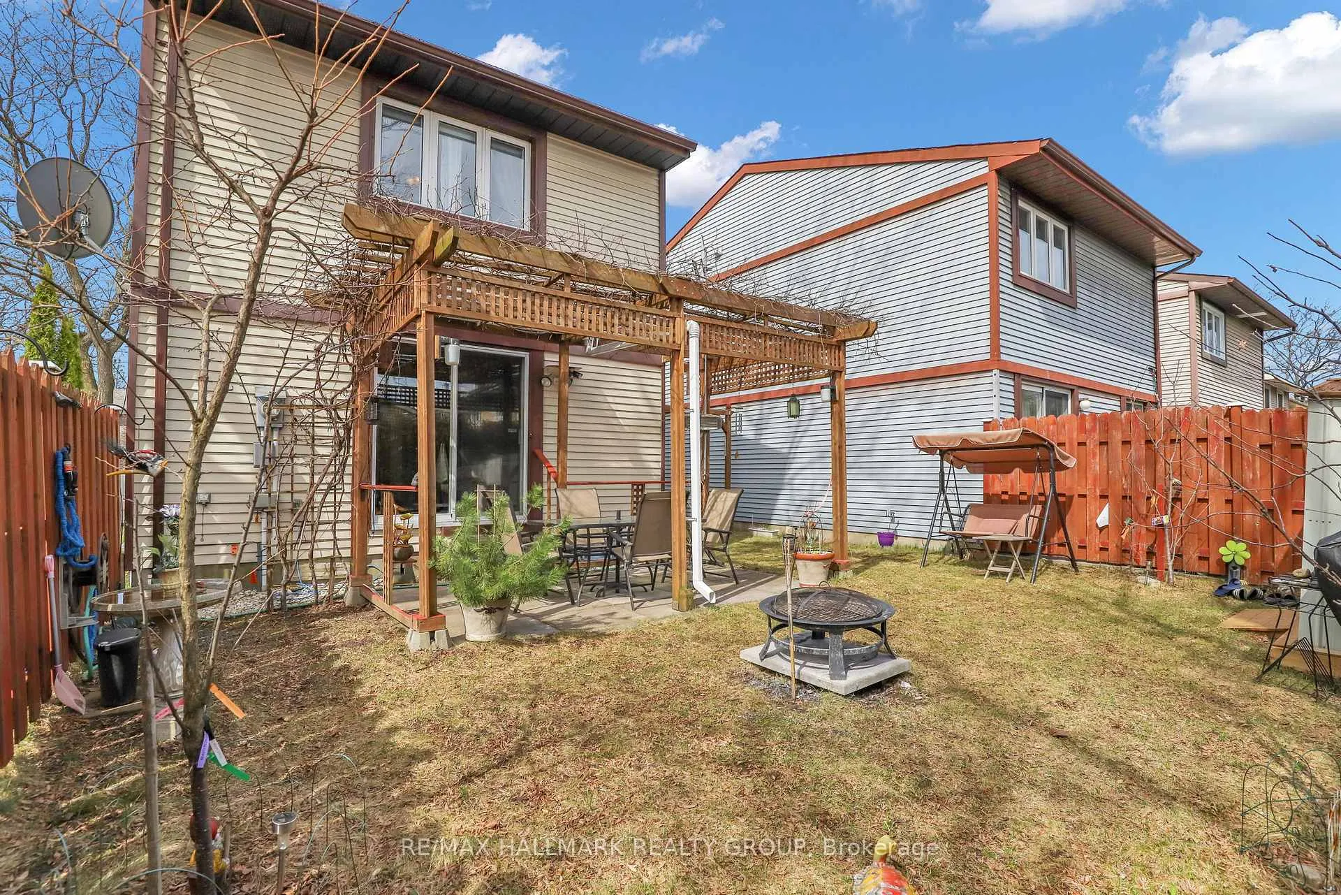 Photo 25 of 730 Malibu Terrace, Ottawa, Courtland Park — HOMEH