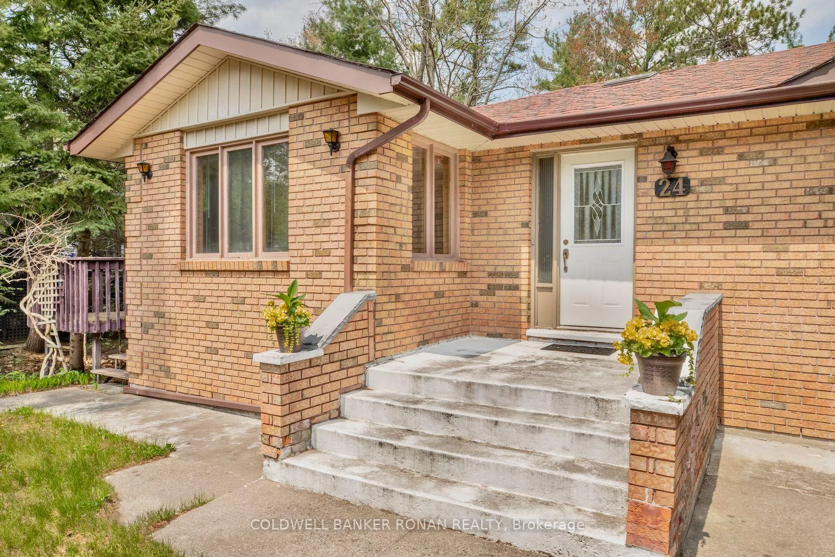 Photo 6 of 24 Pine Forest Drive, Tiny, Rural Tiny — HOMEH