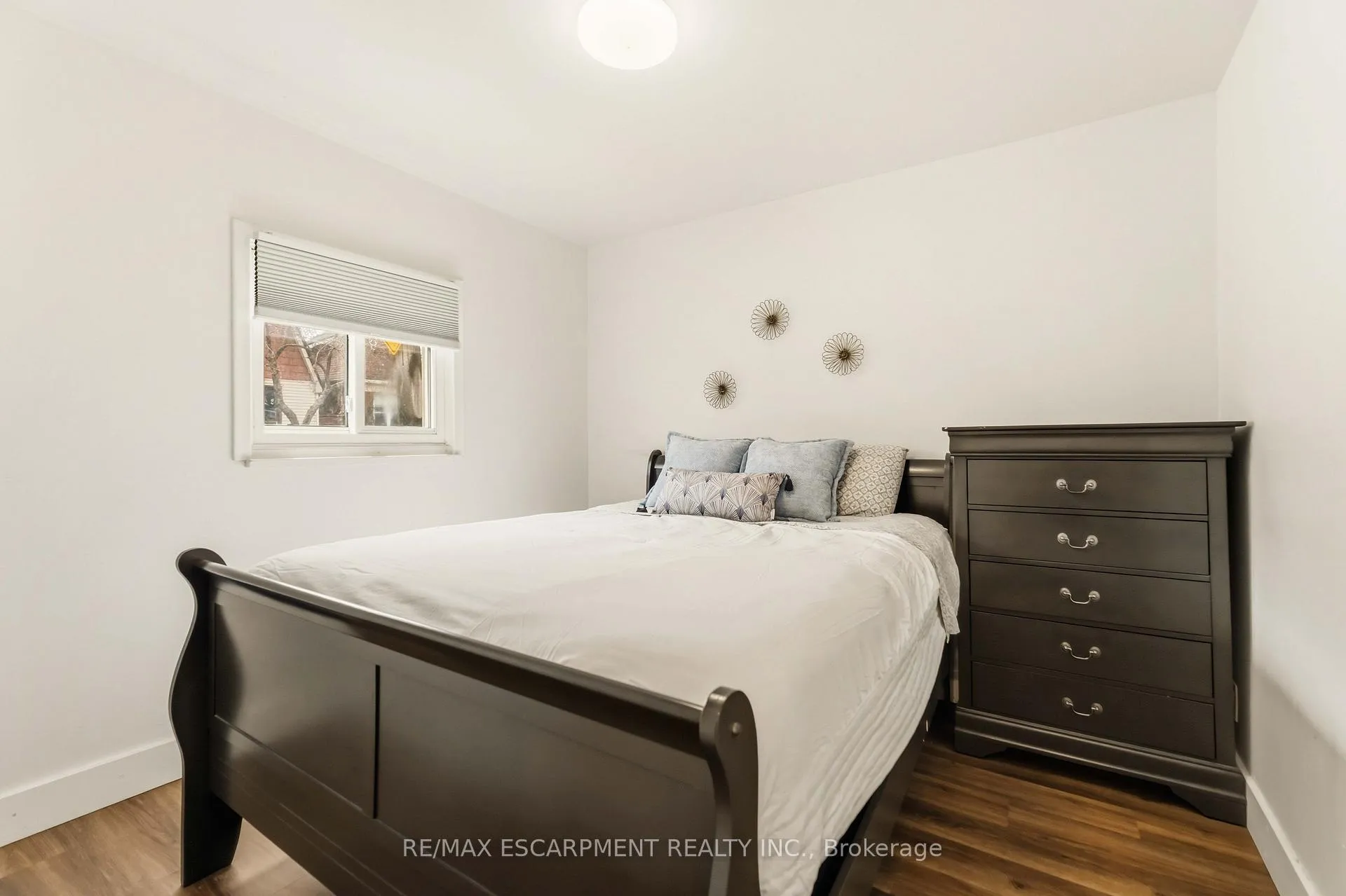 Photo 11 of 27 Edinburgh Avenue, Hamilton, Crown Point — HOMEH