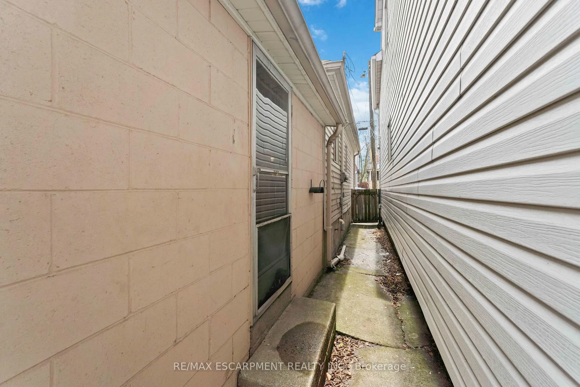 Photo 18 of 27 Edinburgh Avenue, Hamilton, Crown Point — HOMEH