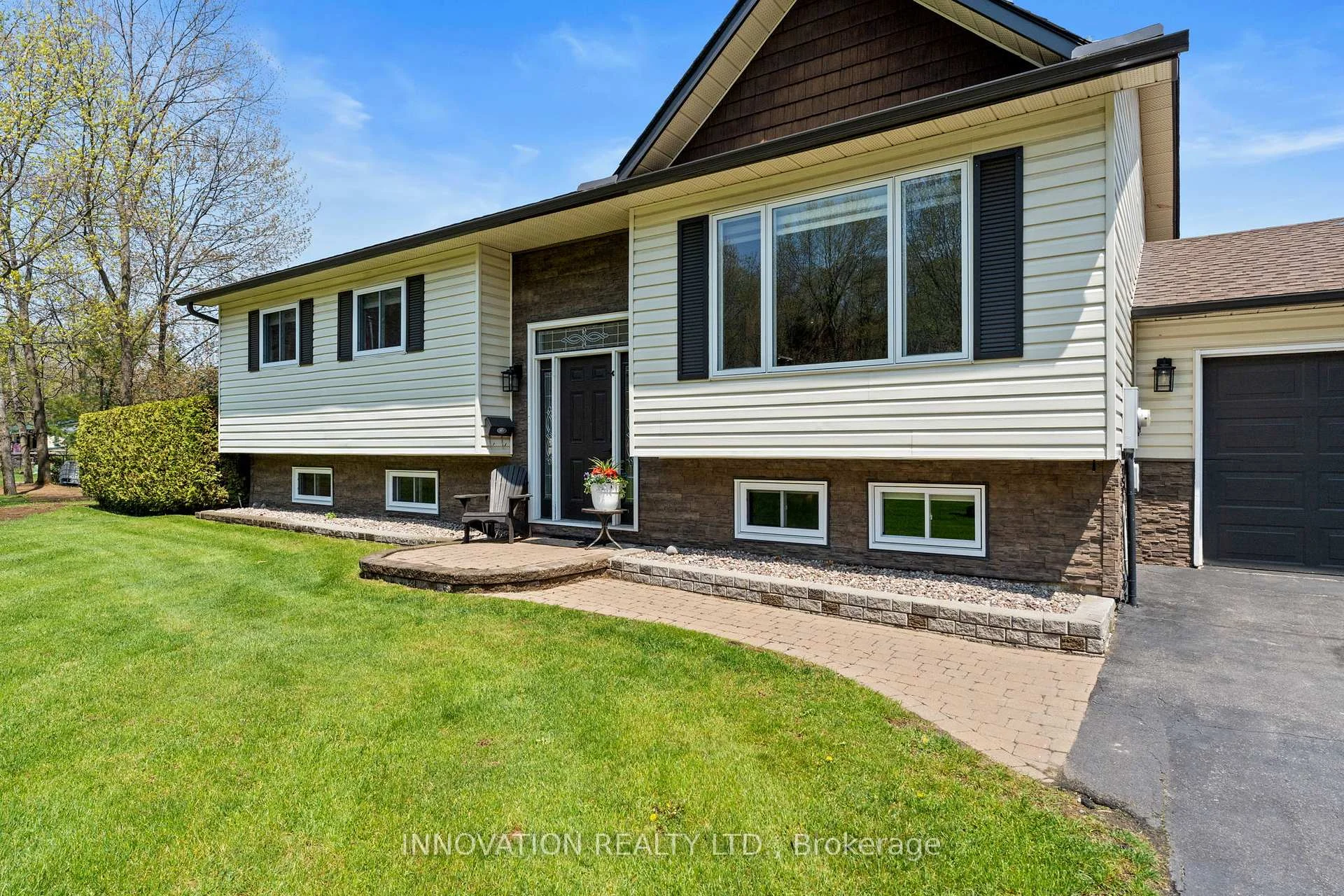 Photo 5 of 102 Fireside Drive, Ottawa, Constance Bay — HOMEH