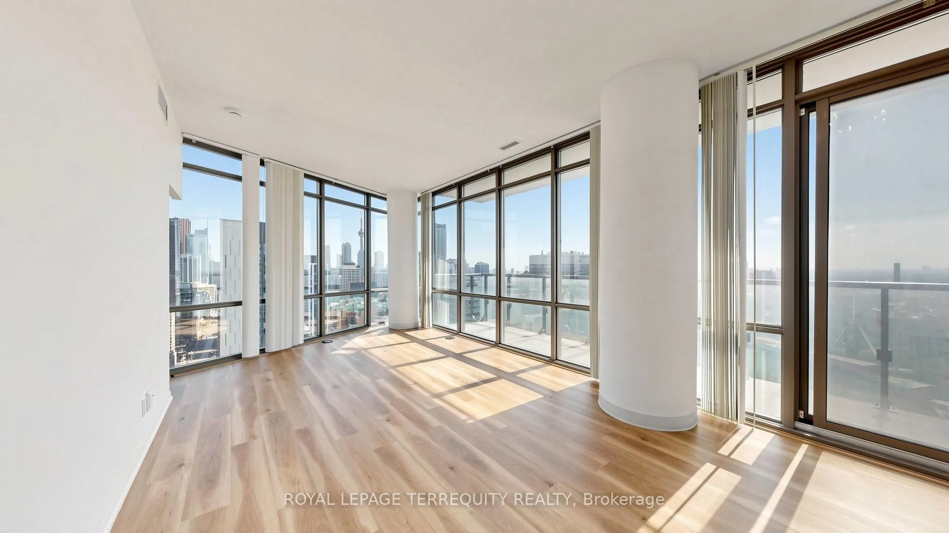 Photo 10 of Unit 2710, 832 Bay Street, Toronto, Bay Street Corridor — HOMEH