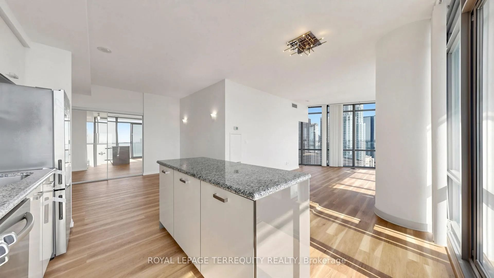 Photo 18 of Unit 2710, 832 Bay Street, Toronto, Bay Street Corridor — HOMEH