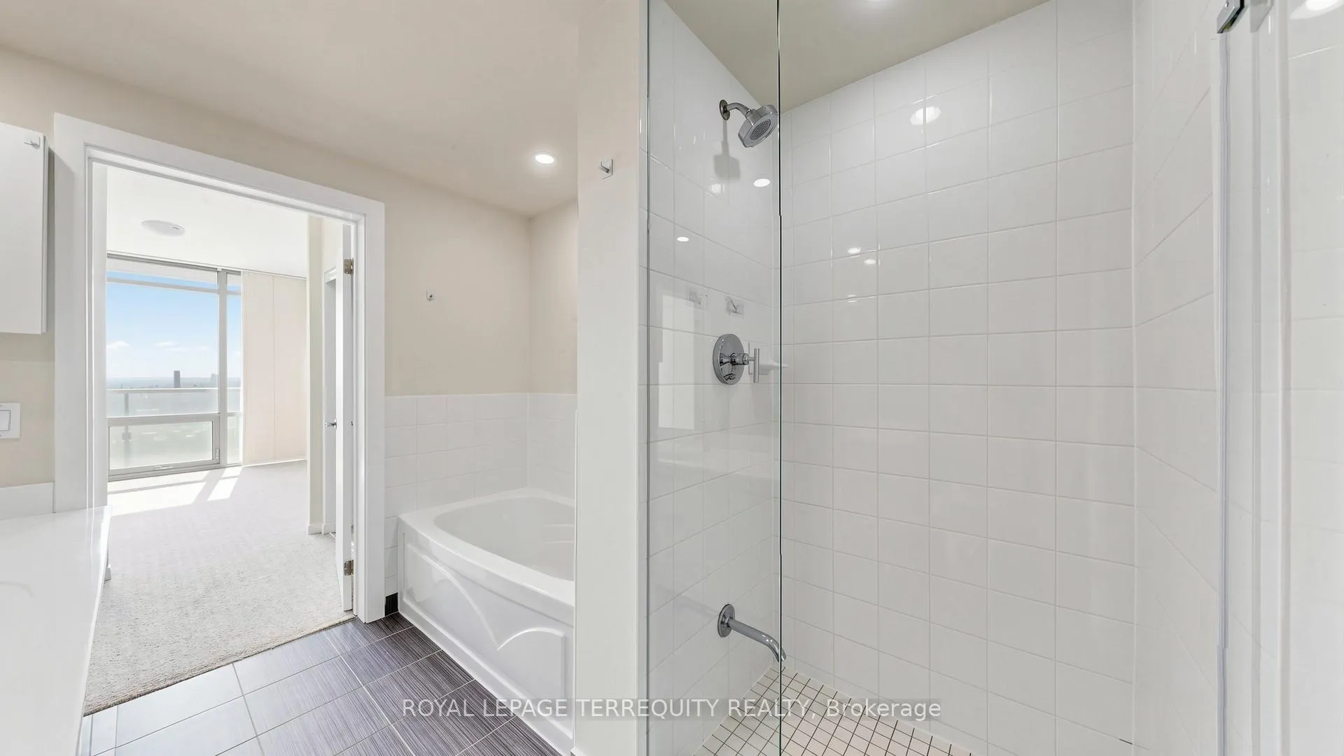 Photo 31 of Unit 2710, 832 Bay Street, Toronto, Bay Street Corridor — HOMEH
