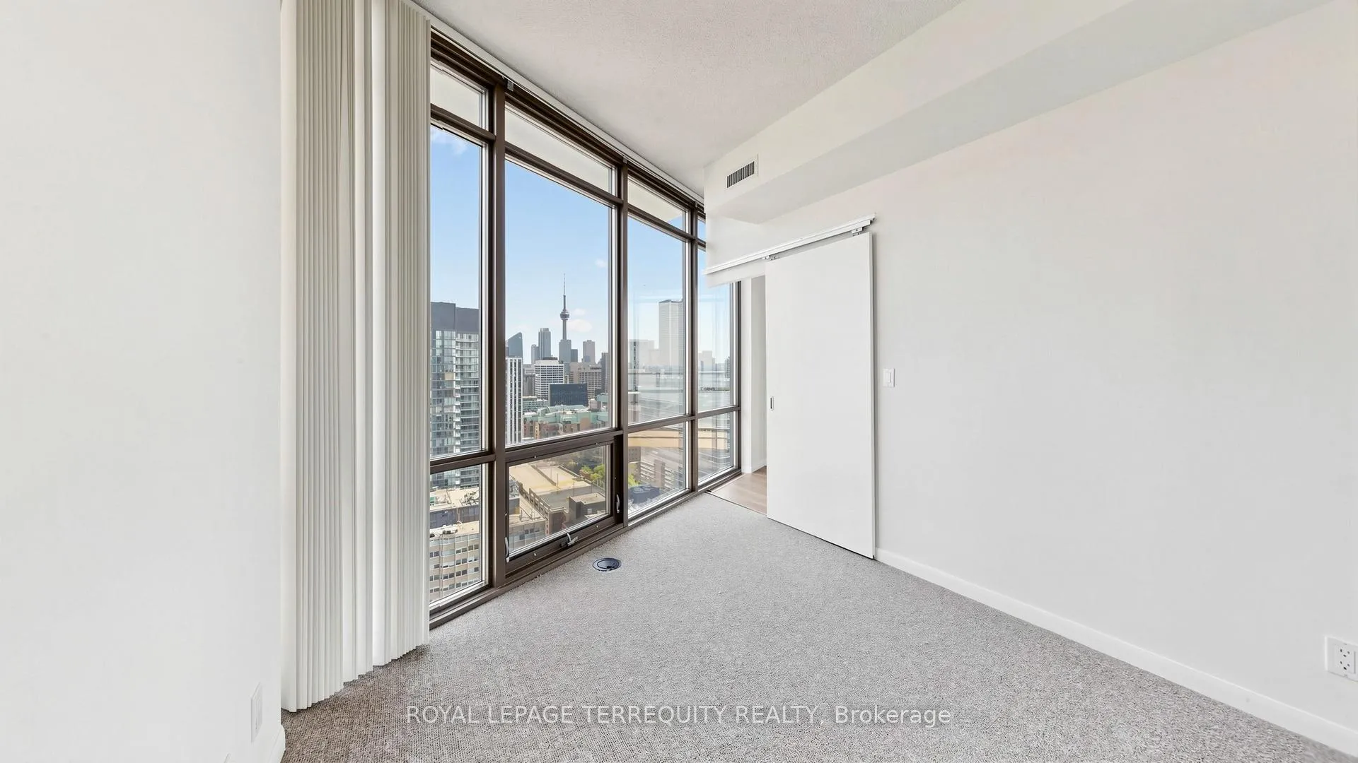 Photo 35 of Unit 2710, 832 Bay Street, Toronto, Bay Street Corridor — HOMEH