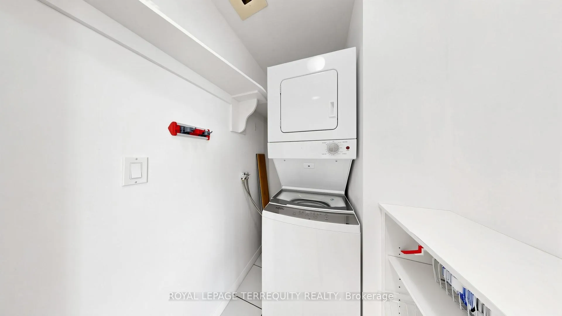 Photo 38 of Unit 2710, 832 Bay Street, Toronto, Bay Street Corridor — HOMEH