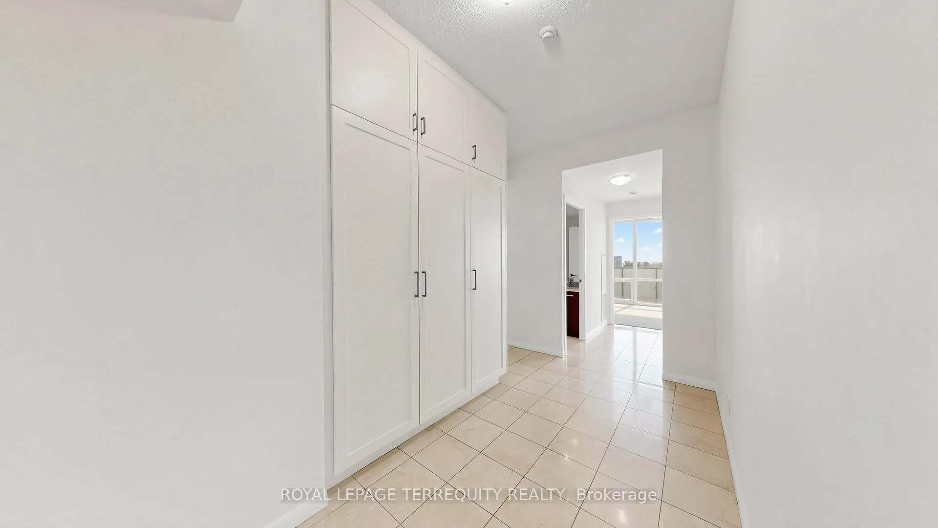 Photo 39 of Unit 2710, 832 Bay Street, Toronto, Bay Street Corridor — HOMEH