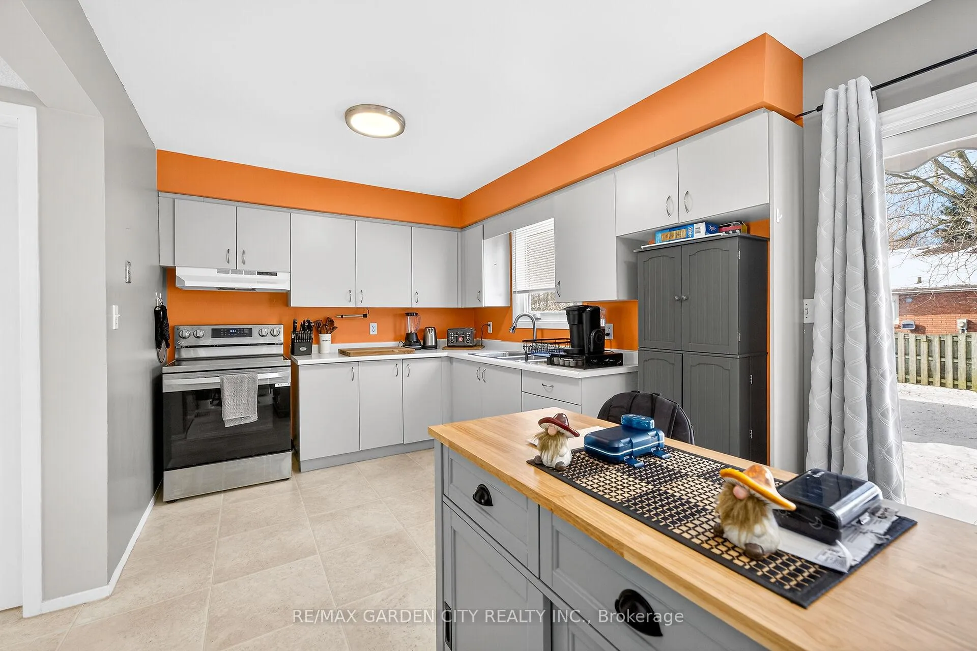 Photo 10 of 6479 Malibu Drive, Niagara Falls, Dorchester — HOMEH