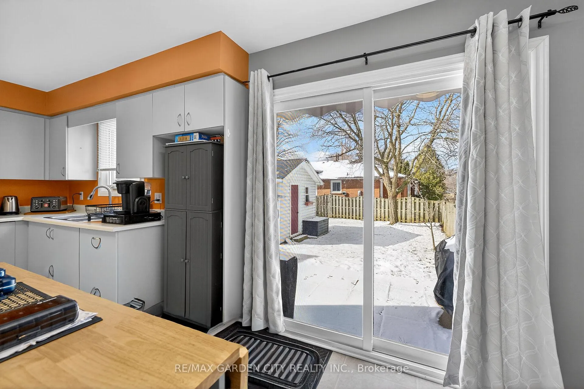 Photo 16 of 6479 Malibu Drive, Niagara Falls, Dorchester — HOMEH