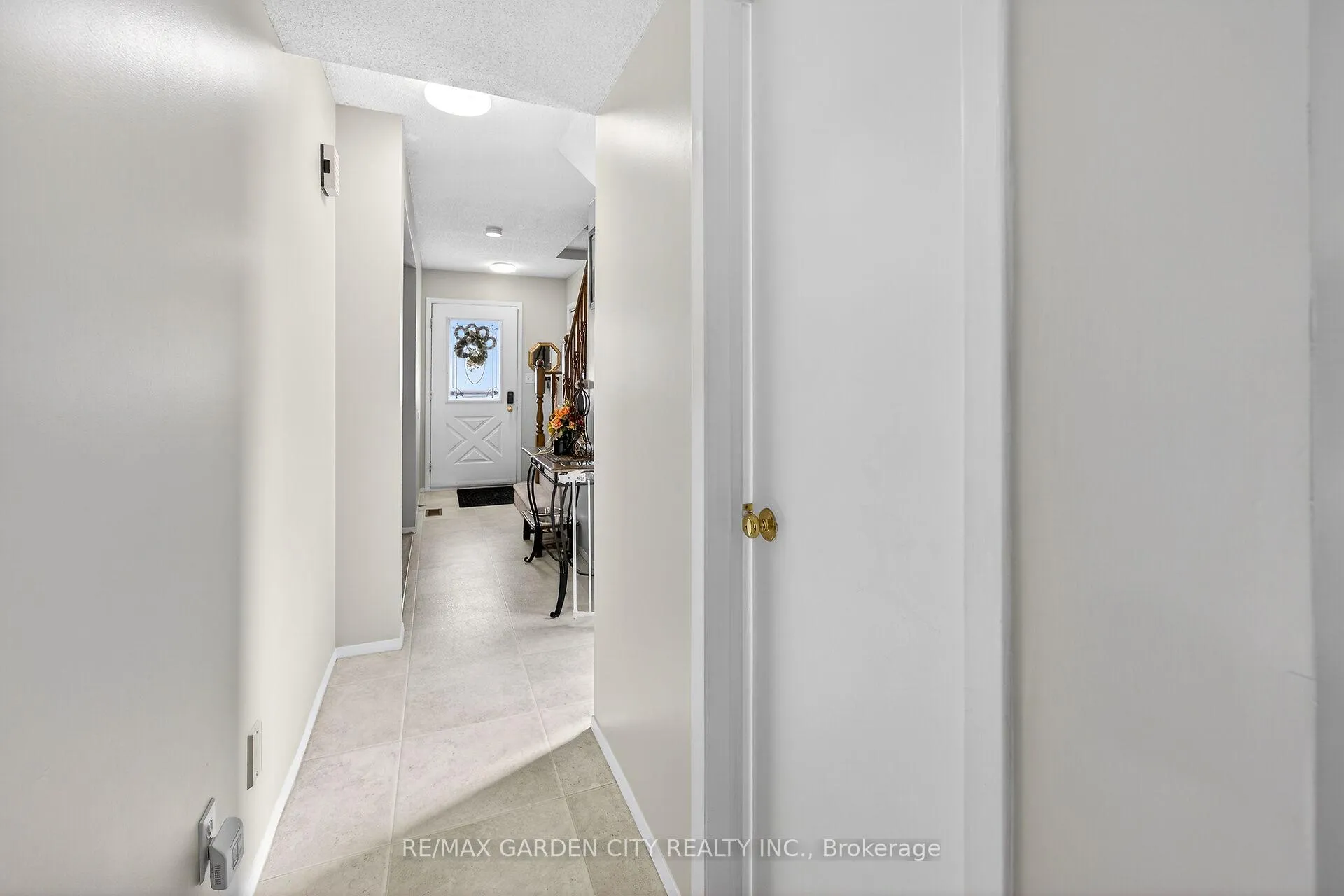Photo 18 of 6479 Malibu Drive, Niagara Falls, Dorchester — HOMEH