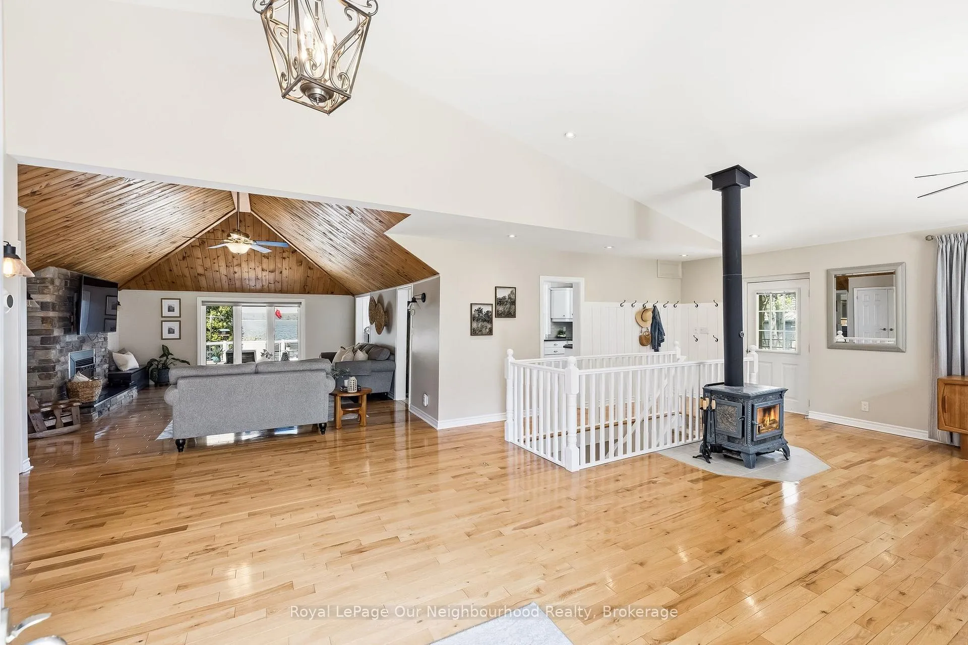 Photo 5 of 1354 Island View Drive, Selwyn — HOMEH