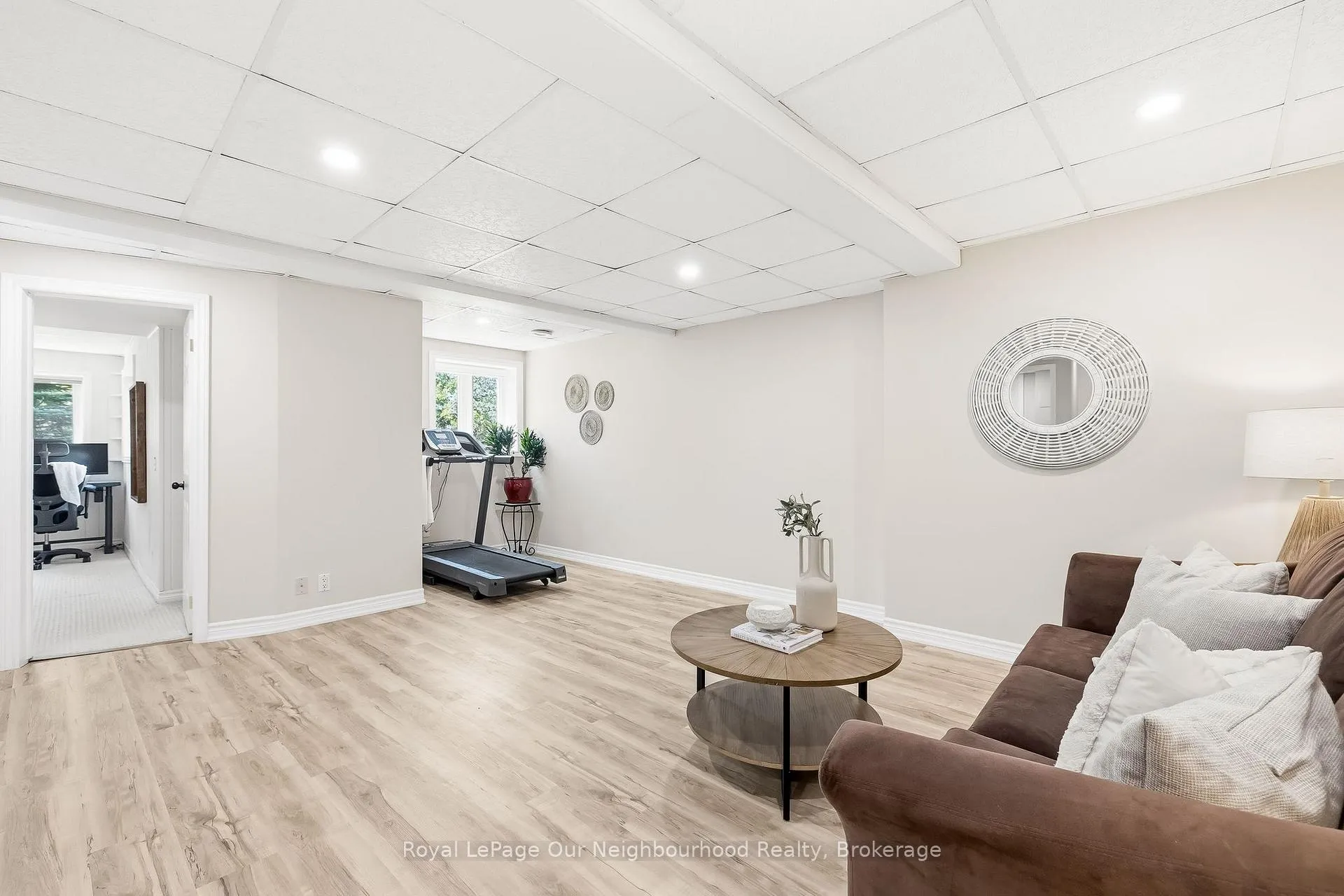 Photo 24 of 1354 Island View Drive, Selwyn — HOMEH