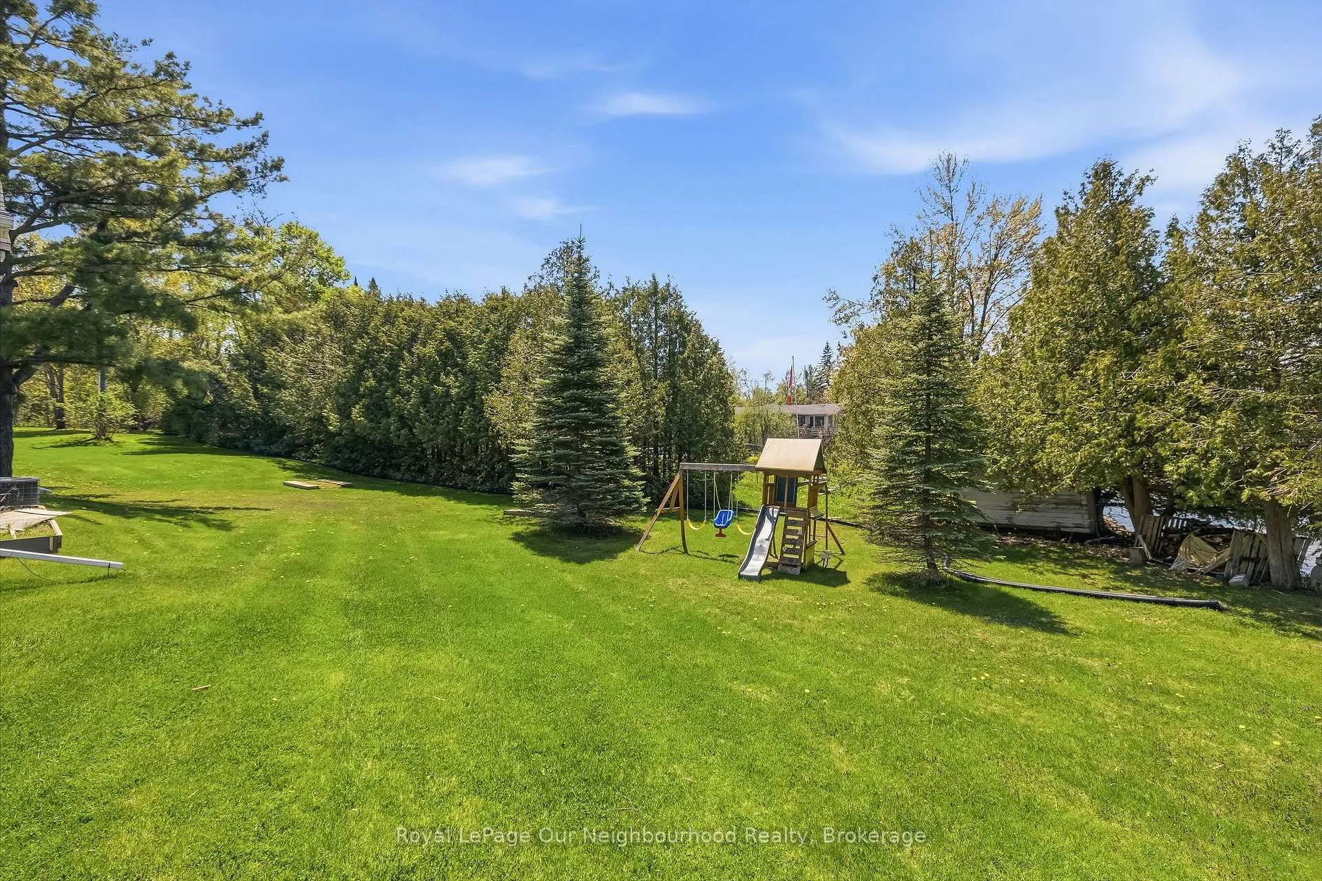 Photo 33 of 1354 Island View Drive, Selwyn — HOMEH