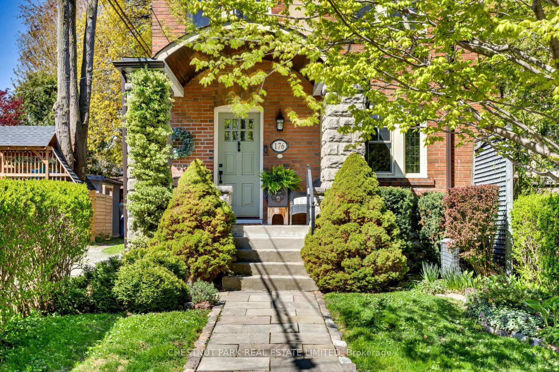 Front of 176 Forman Avenue