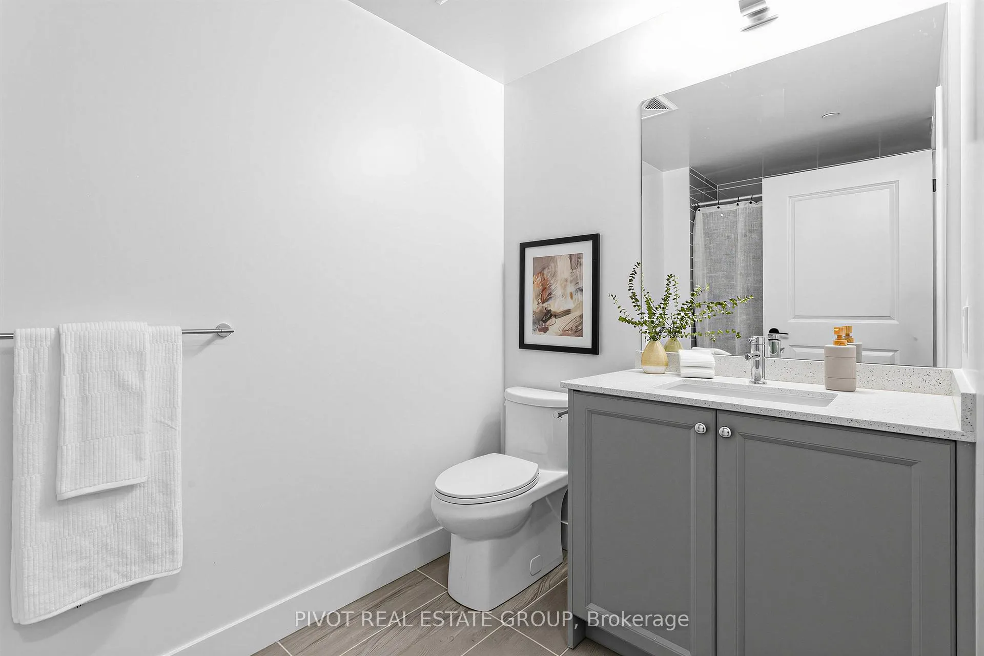 Photo 4 of Unit 512, 2333 Khalsa Gate, Oakville, Westmount — HOMEH