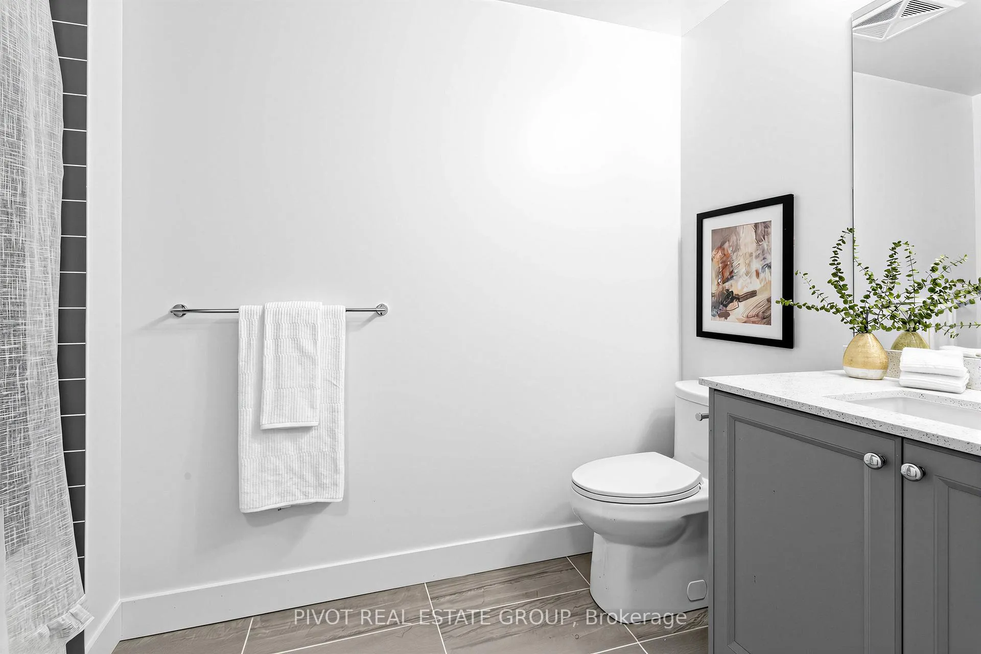 Photo 6 of Unit 512, 2333 Khalsa Gate, Oakville, Westmount — HOMEH