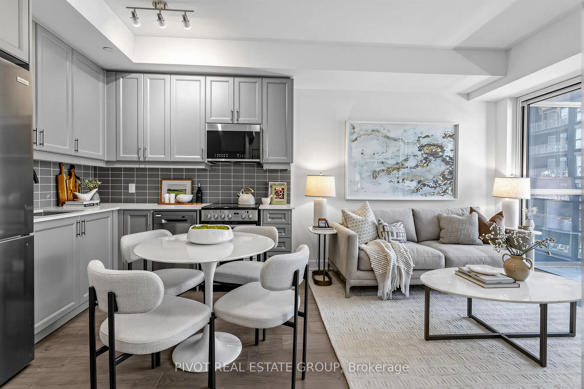 Photo 8 of Unit 512, 2333 Khalsa Gate, Oakville, Westmount — HOMEH