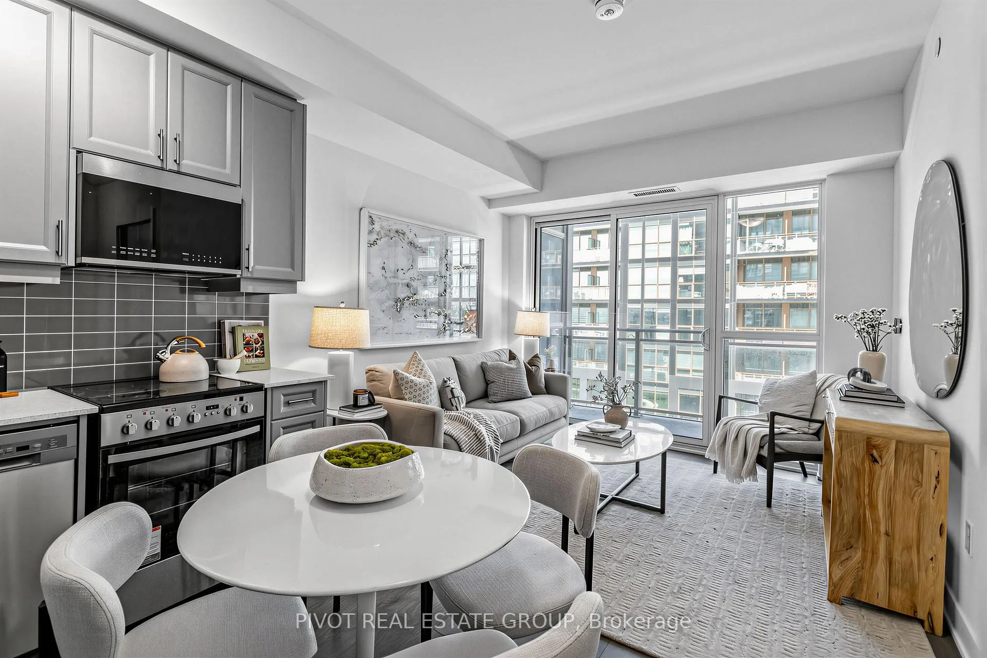Photo 10 of Unit 512, 2333 Khalsa Gate, Oakville, Westmount — HOMEH