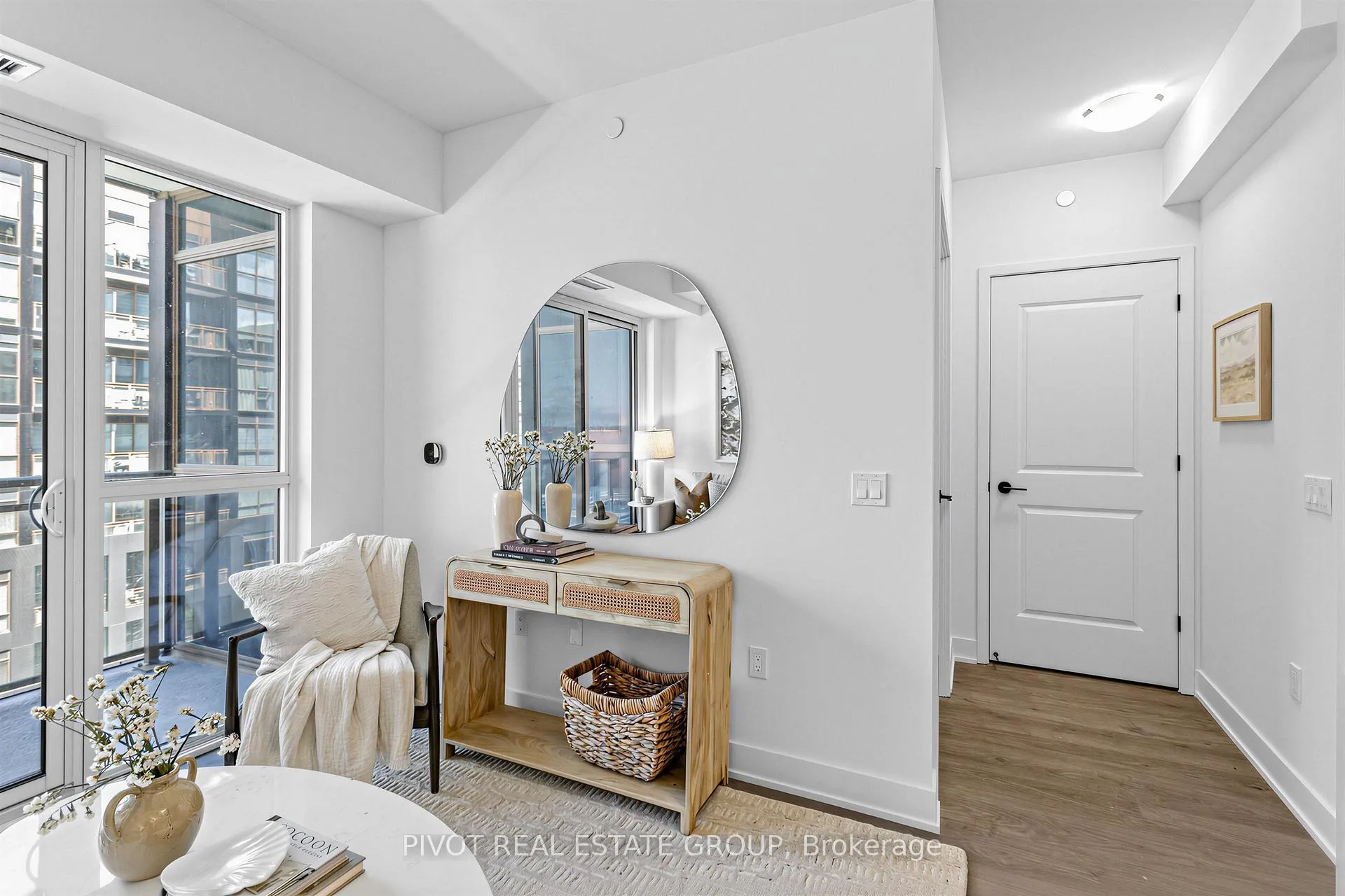 Photo 13 of Unit 512, 2333 Khalsa Gate, Oakville, Westmount — HOMEH
