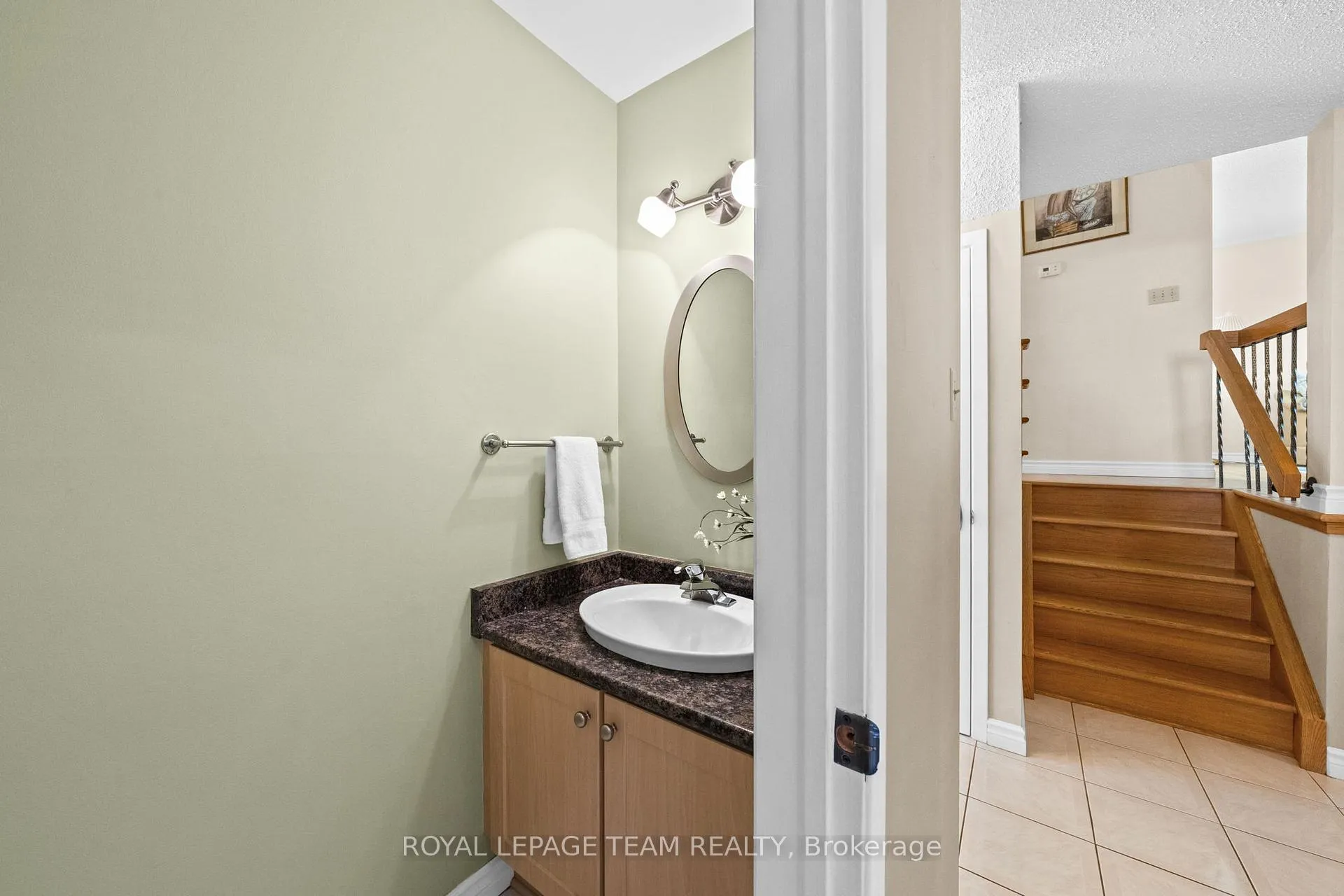Photo 6 of 6 Byrd Crescent, Ottawa, Kanata - Katimavik — HOMEH