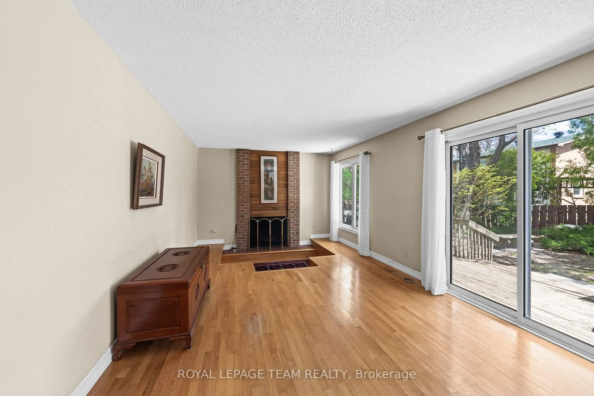 Photo 8 of 6 Byrd Crescent, Ottawa, Kanata - Katimavik — HOMEH