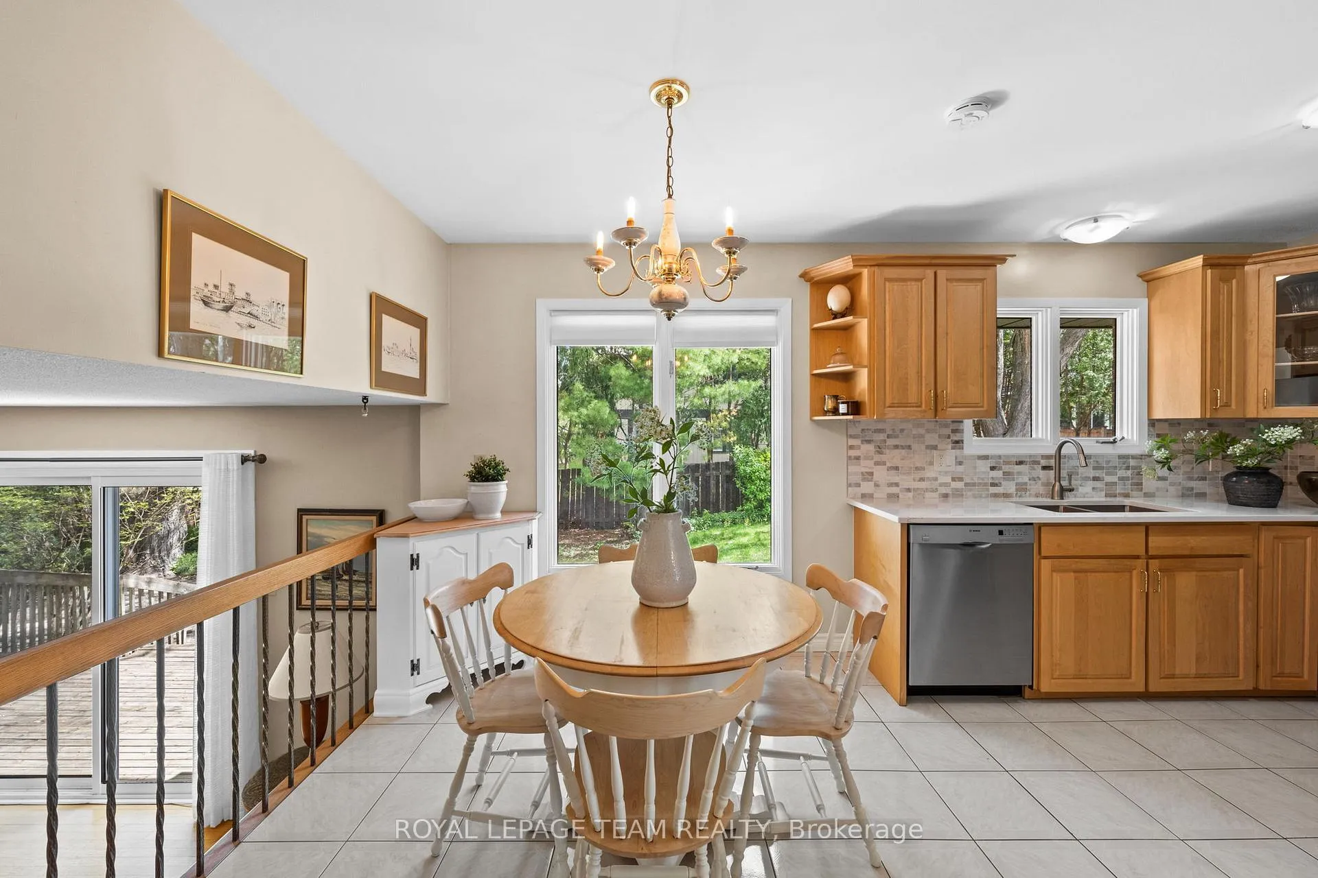 Photo 13 of 6 Byrd Crescent, Ottawa, Kanata - Katimavik — HOMEH