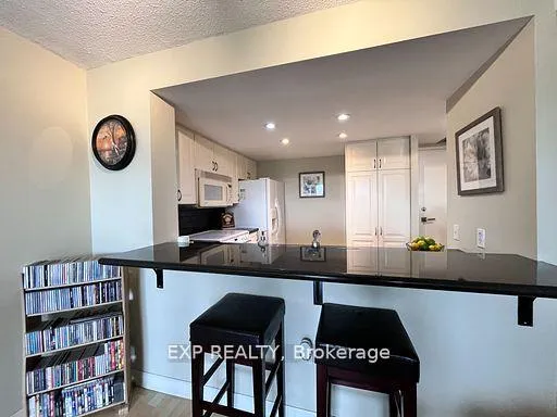 Photo 4 of Unit 705, 725 King Street W, Toronto, Niagara — HOMEH