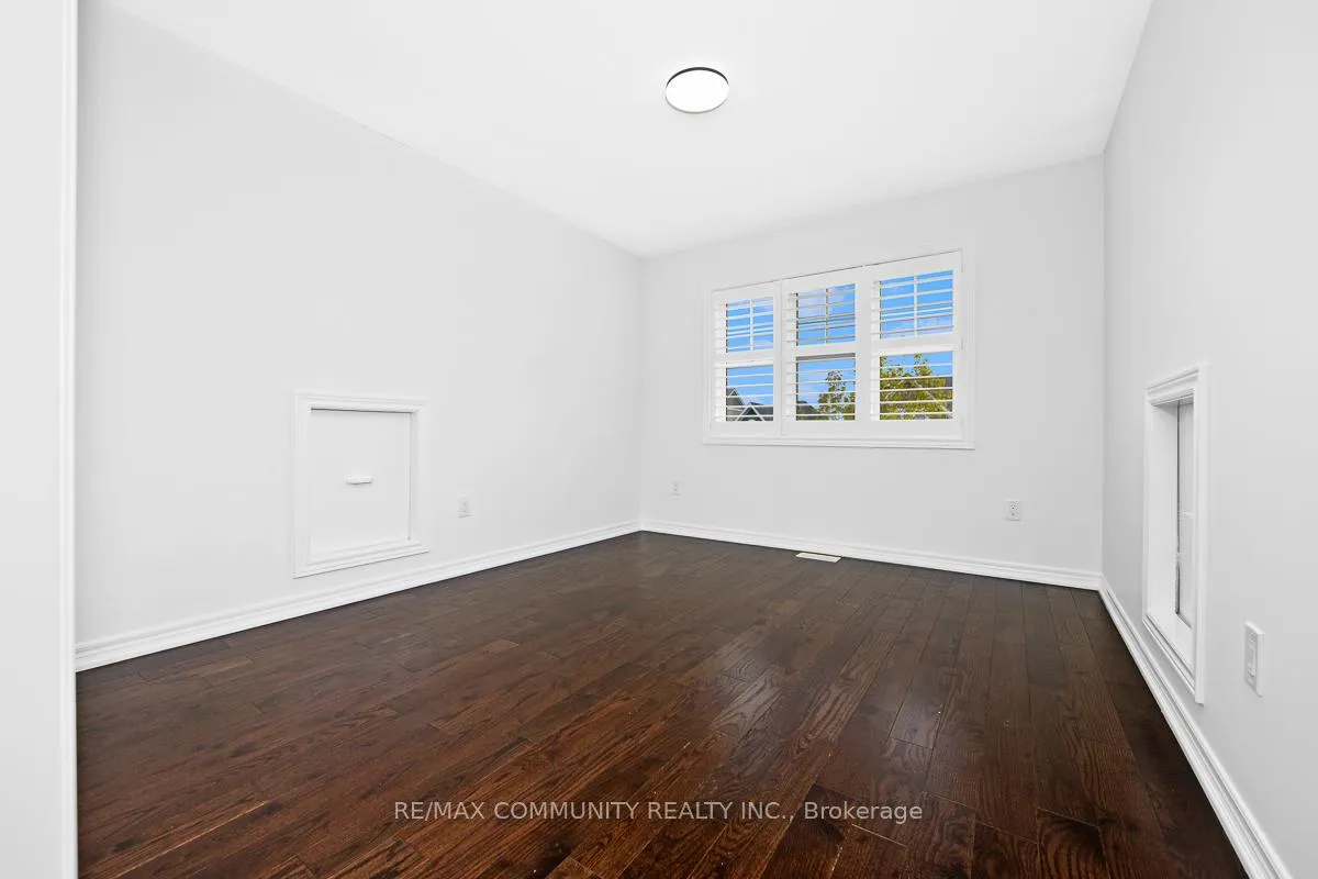 Photo 25 of 201 Donald Sim Avenue, Markham, Cornell — HOMEH