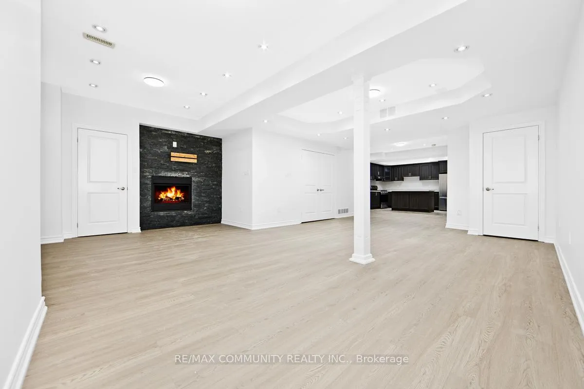 Photo 28 of 201 Donald Sim Avenue, Markham, Cornell — HOMEH