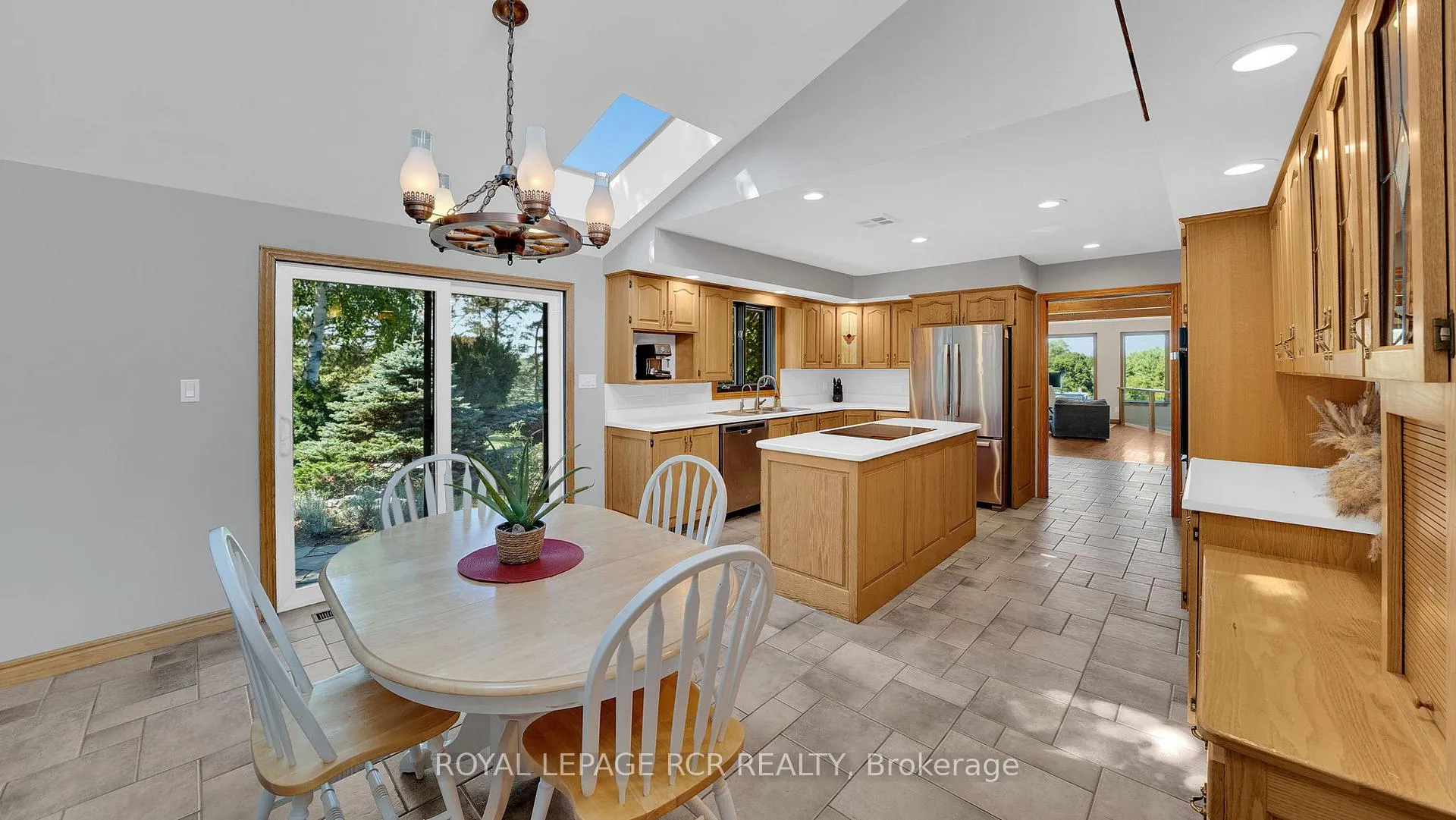 Photo 25 of 15735 Highway 27, King, Schomberg — HOMEH
