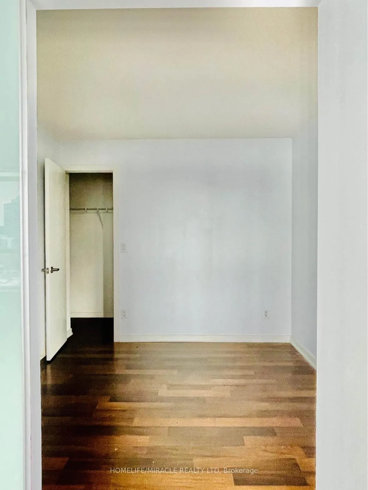 Photo 7 of Unit 917, 38 Joe Shuster Way, Toronto, South Parkdale — HOMEH