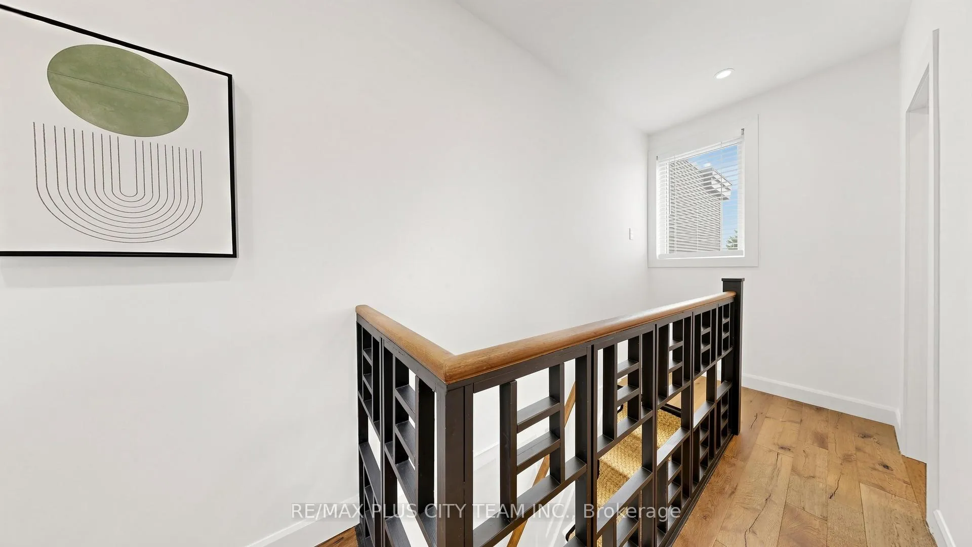 Photo 16 of 320 Boon Avenue, Toronto, Caledonia-Fairbank — HOMEH