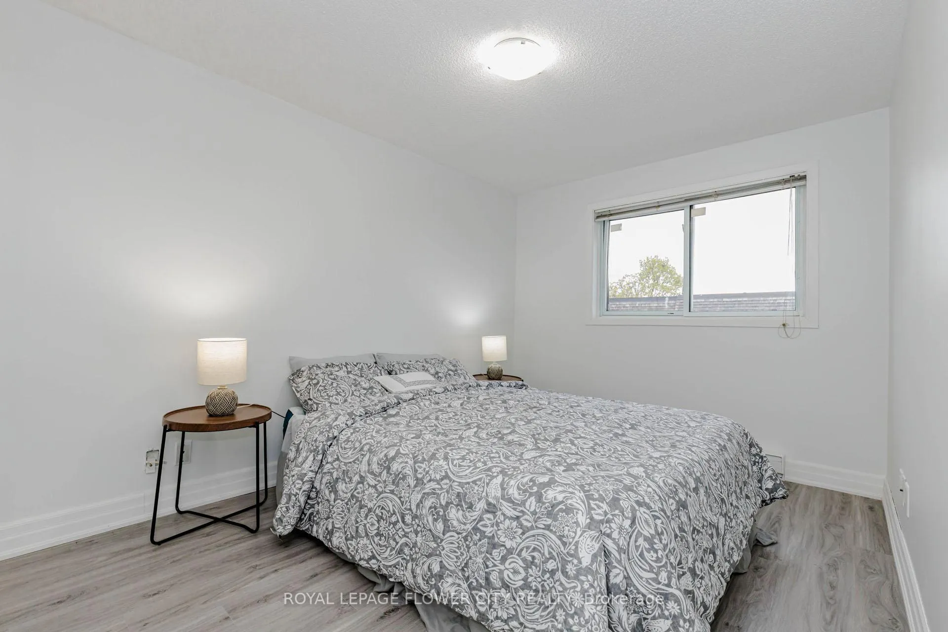 Photo 17 of 42 Briar Path, Brampton, Avondale — HOMEH