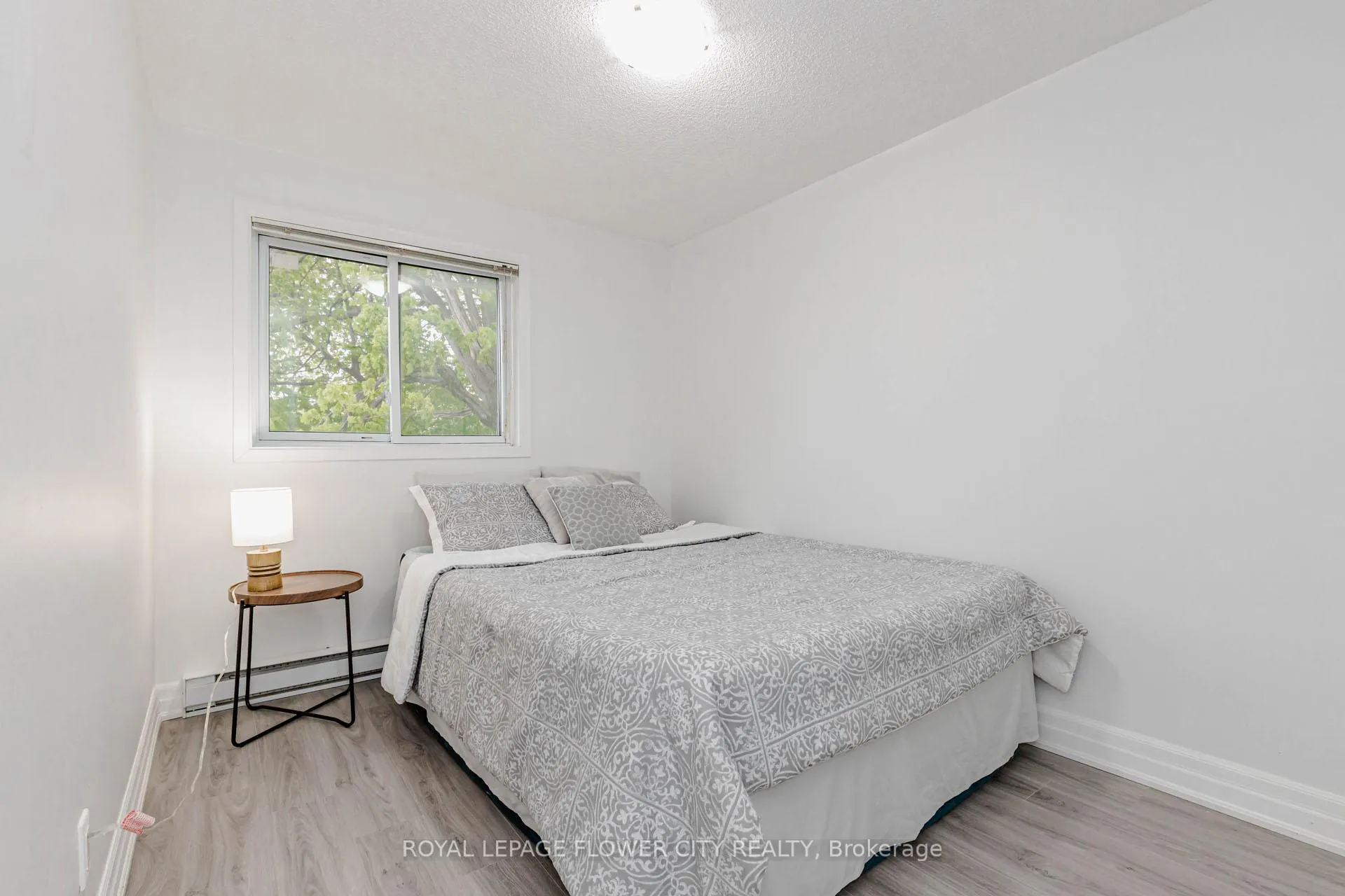 Photo 22 of 42 Briar Path, Brampton, Avondale — HOMEH