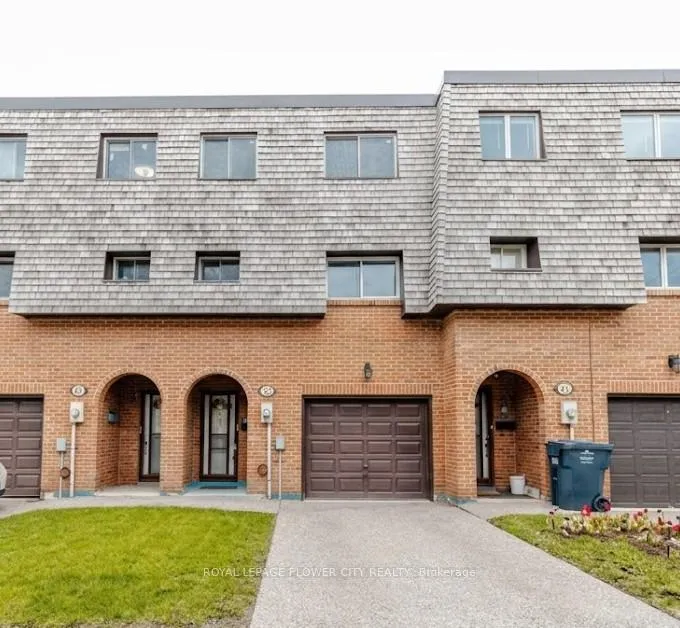 Photo 30 of 42 Briar Path, Brampton, Avondale — HOMEH