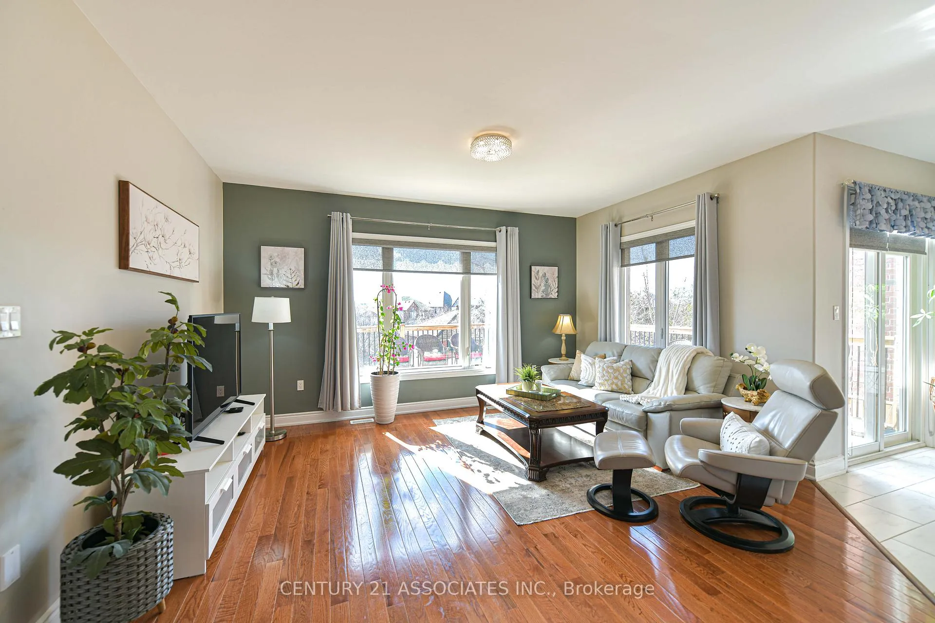 Photo 6 of 3155 Monarch Drive, Orillia — HOMEH