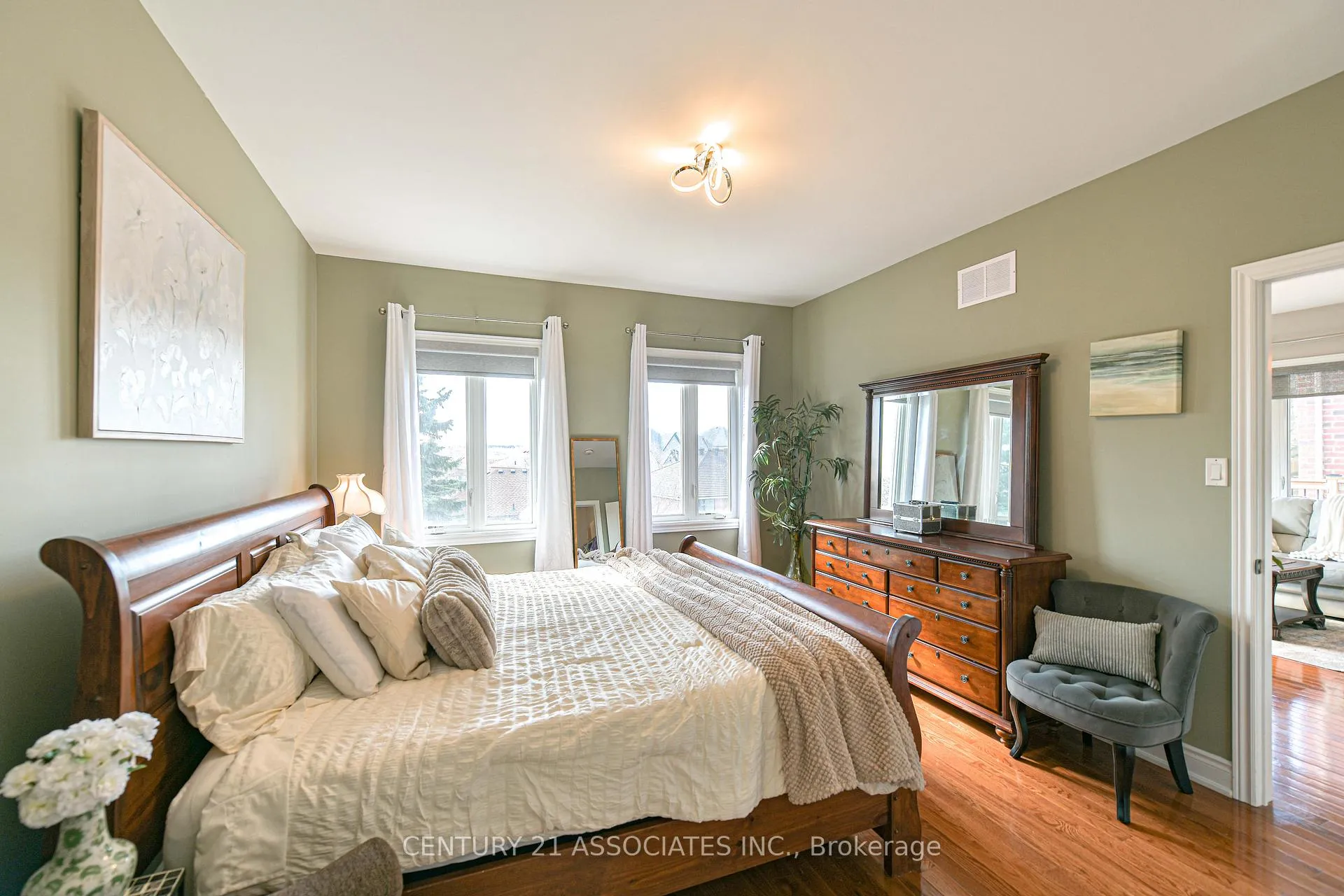 Photo 8 of 3155 Monarch Drive, Orillia — HOMEH