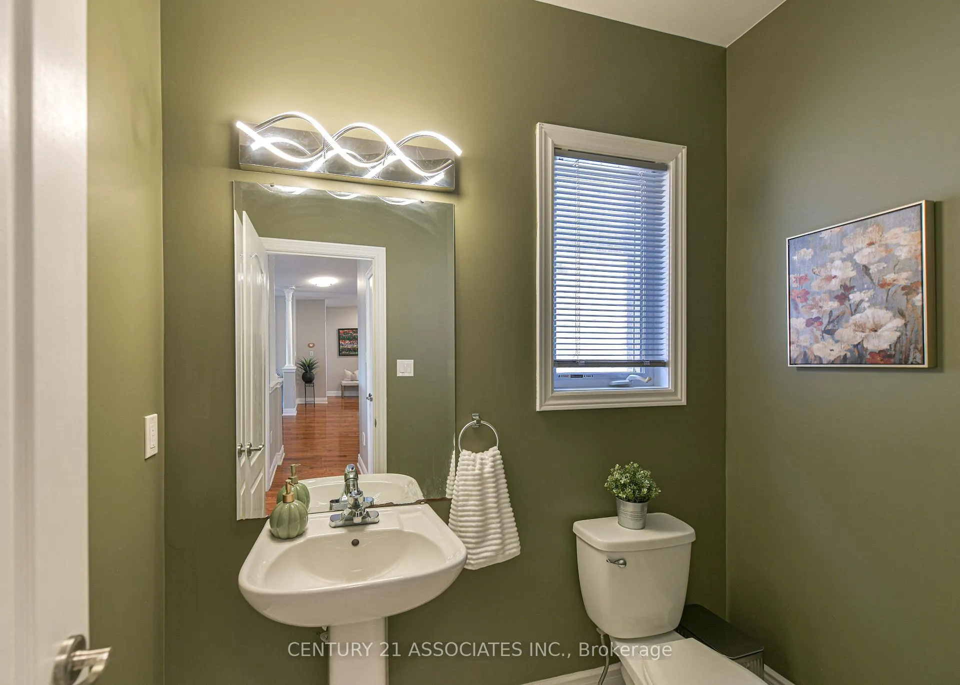Photo 14 of 3155 Monarch Drive, Orillia — HOMEH