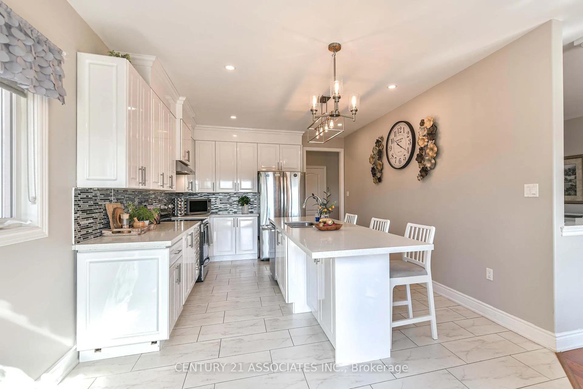 Photo 16 of 3155 Monarch Drive, Orillia — HOMEH
