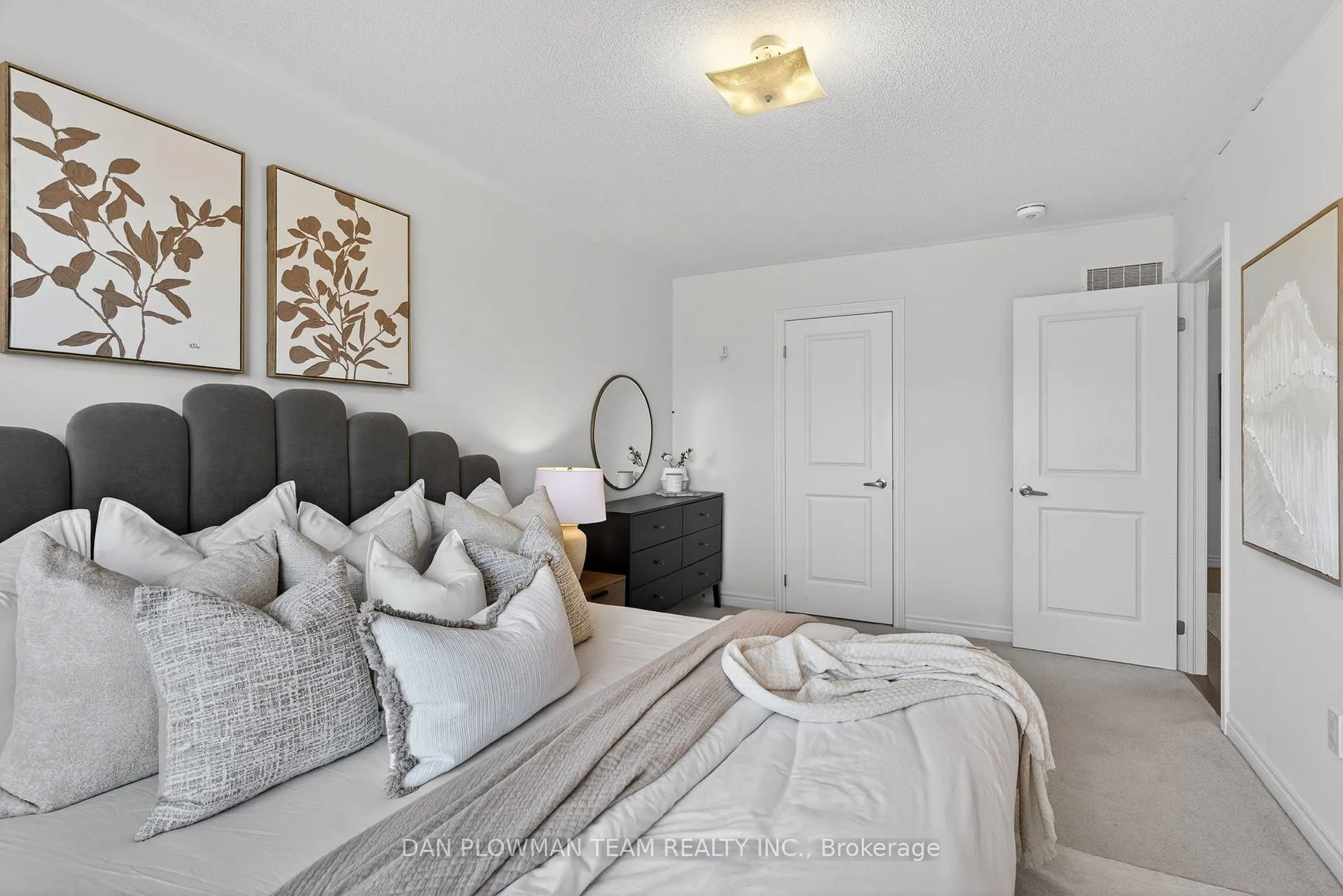 Photo 12 of 30 Hallmark Way, Whitby, Lynde Creek — HOMEH