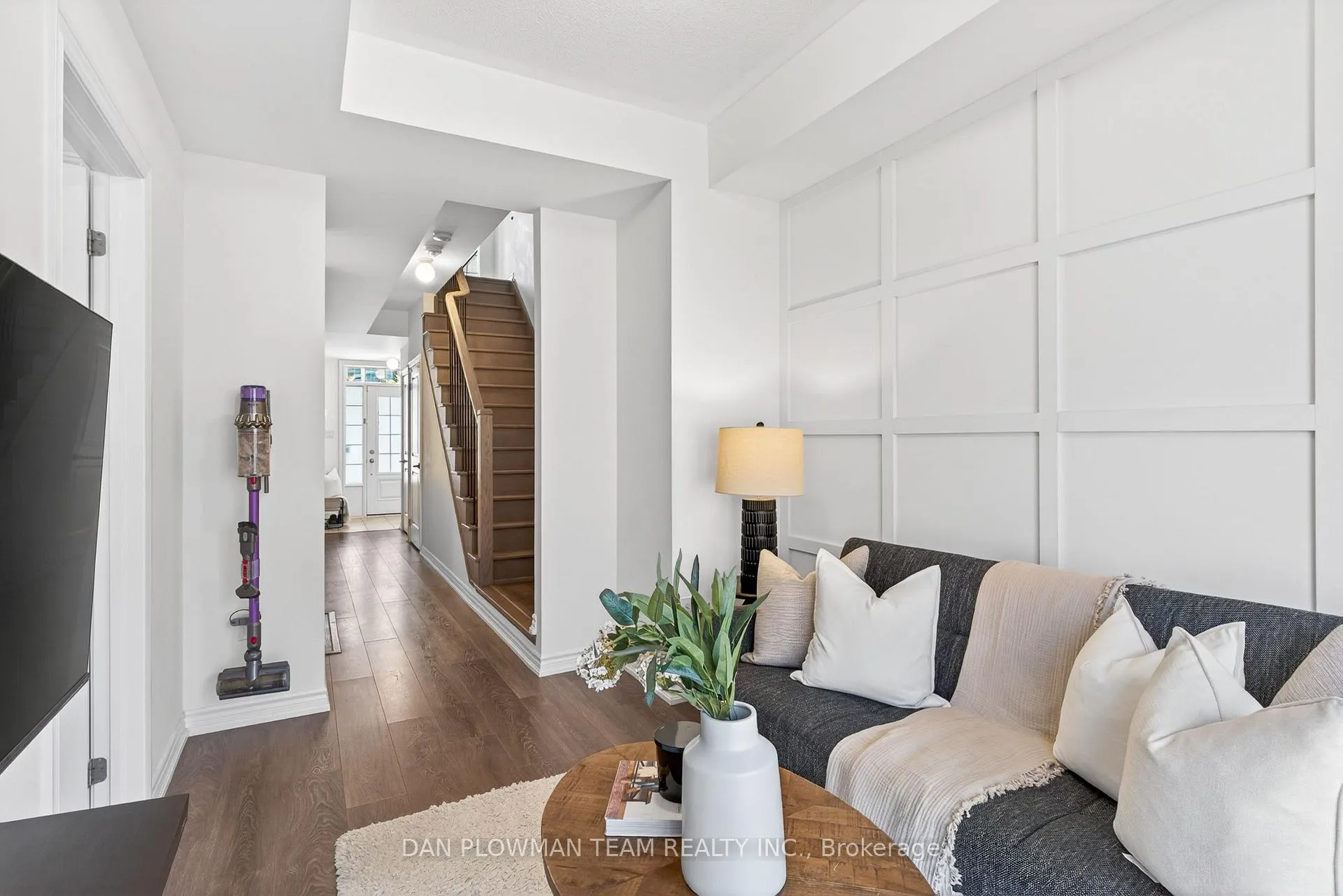 Photo 21 of 30 Hallmark Way, Whitby, Lynde Creek — HOMEH