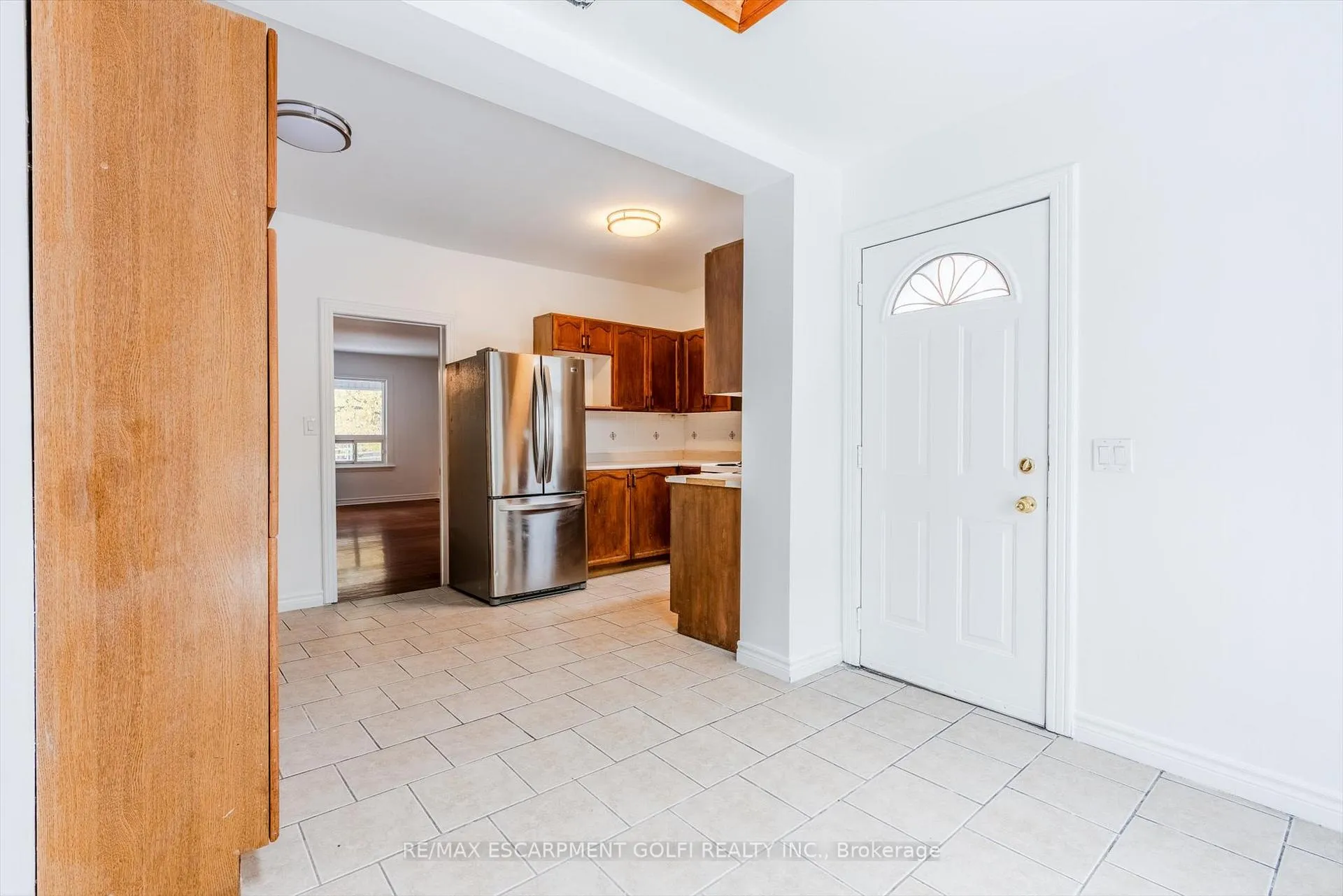 Photo 9 of 49 Myrtle Avenue, Hamilton, St. Clair — HOMEH