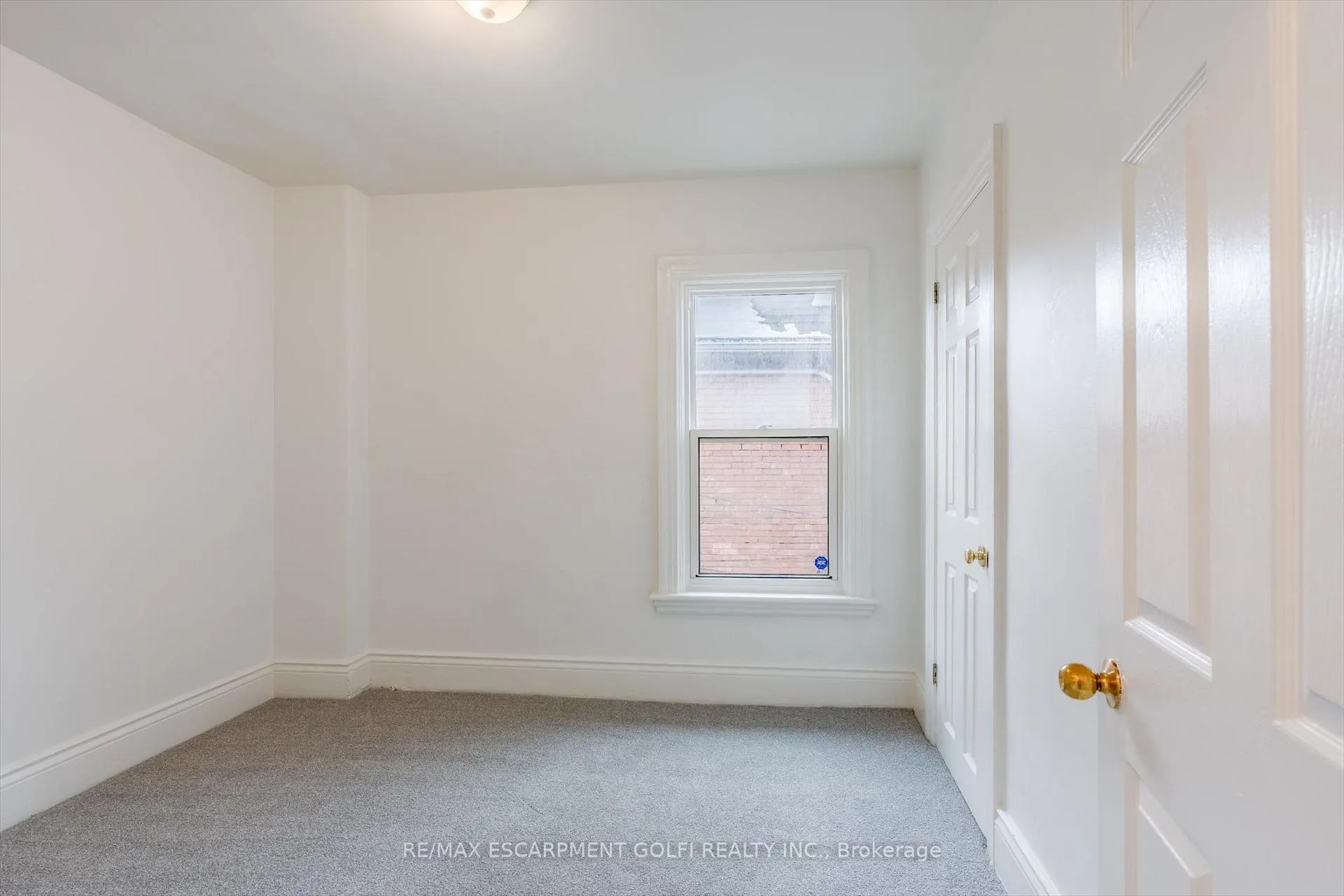 Photo 15 of 49 Myrtle Avenue, Hamilton, St. Clair — HOMEH