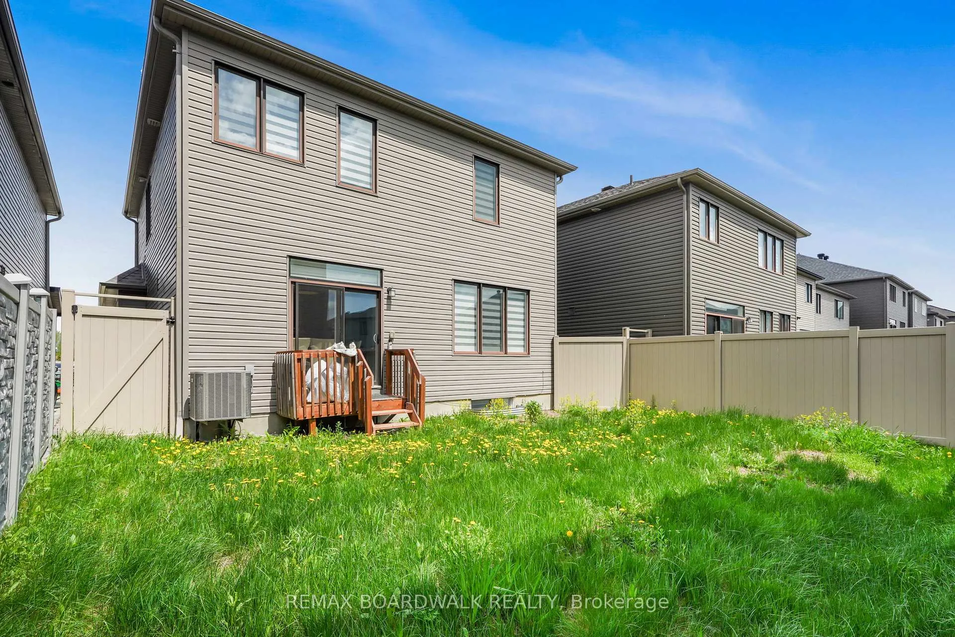 Photo 26 of 207 Aquarium Avenue, Ottawa, Avalon West — HOMEH