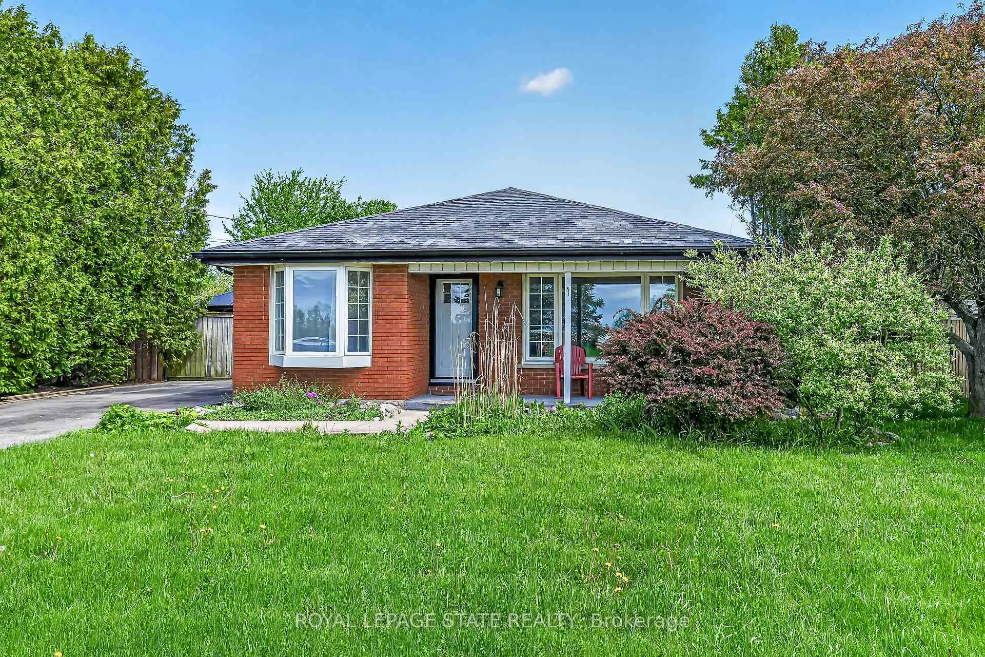 Photo 2 of 5558 White Church Road, Hamilton, Rural Glanbrook — HOMEH