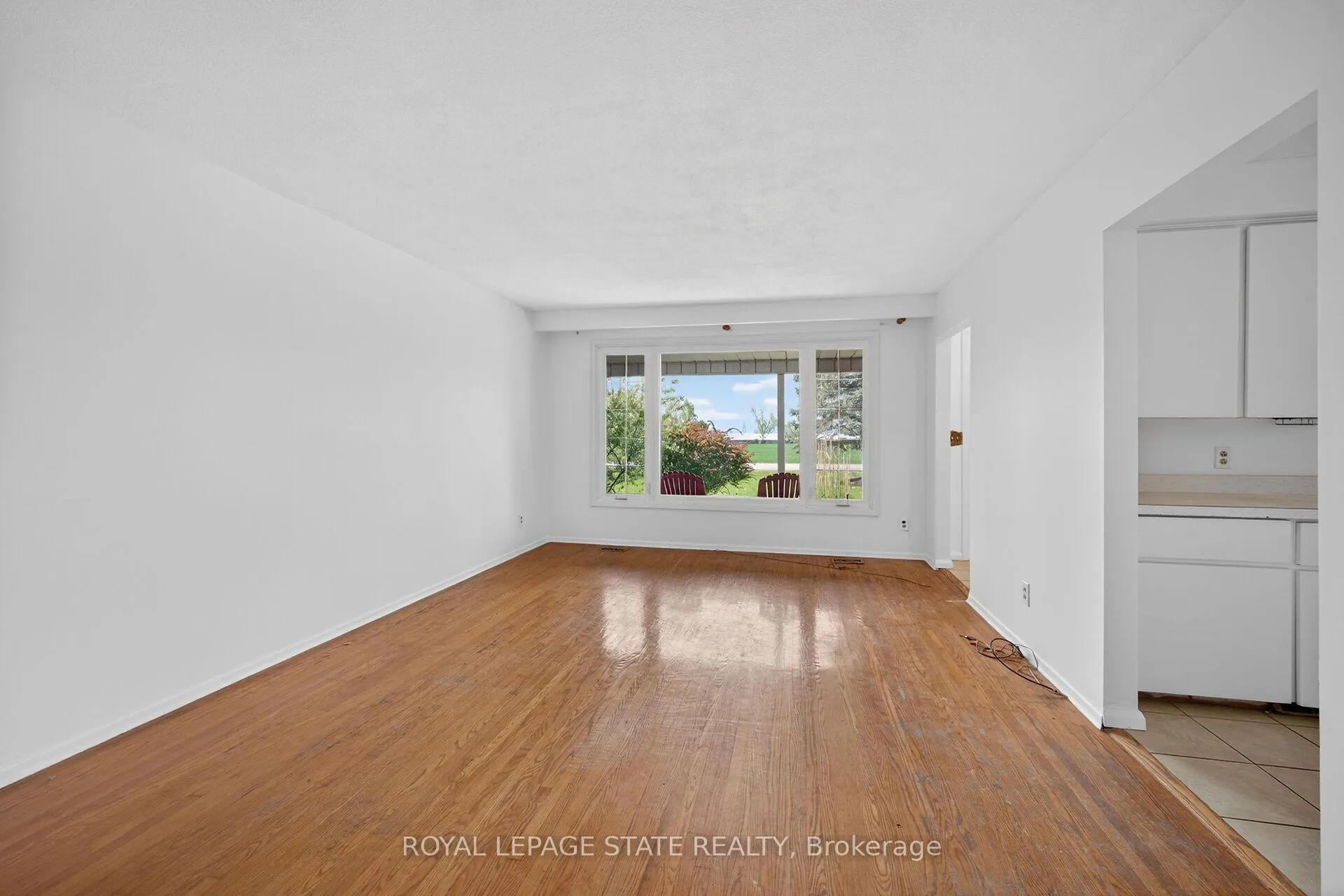 Photo 10 of 5558 White Church Road, Hamilton, Rural Glanbrook — HOMEH