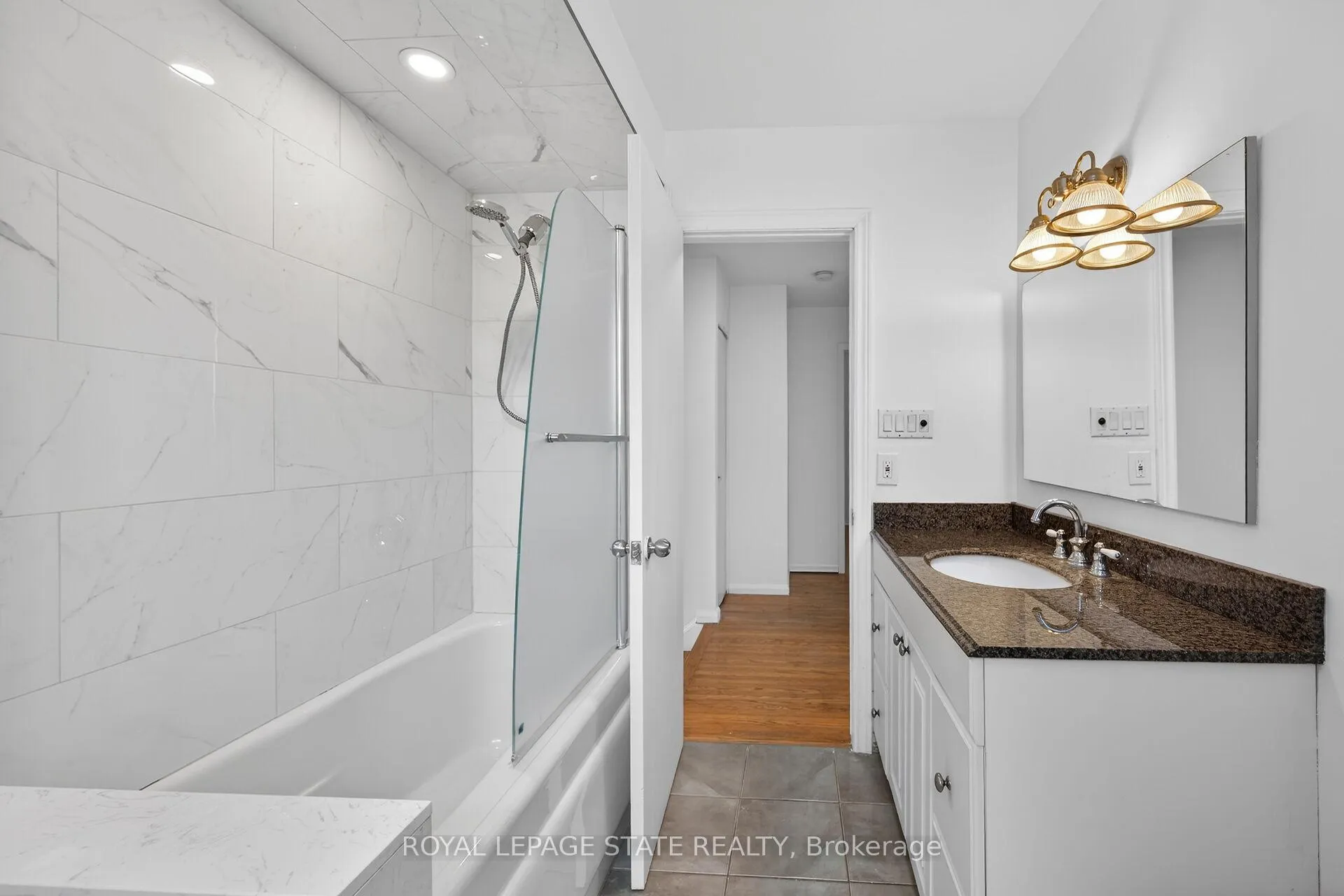 Photo 18 of 5558 White Church Road, Hamilton, Rural Glanbrook — HOMEH